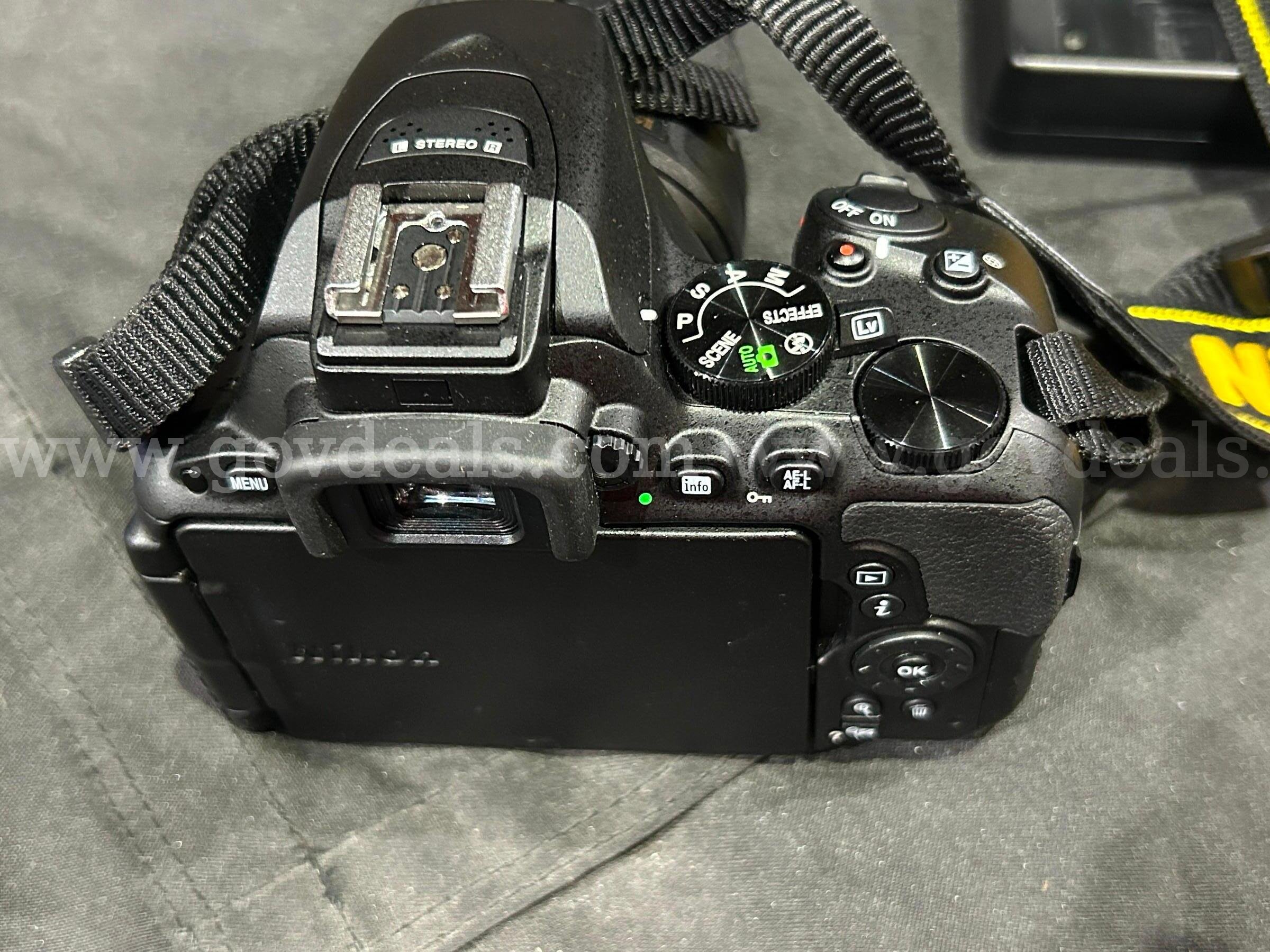 Camera Nikon D5500 Government Surplus Auction - Photo #3