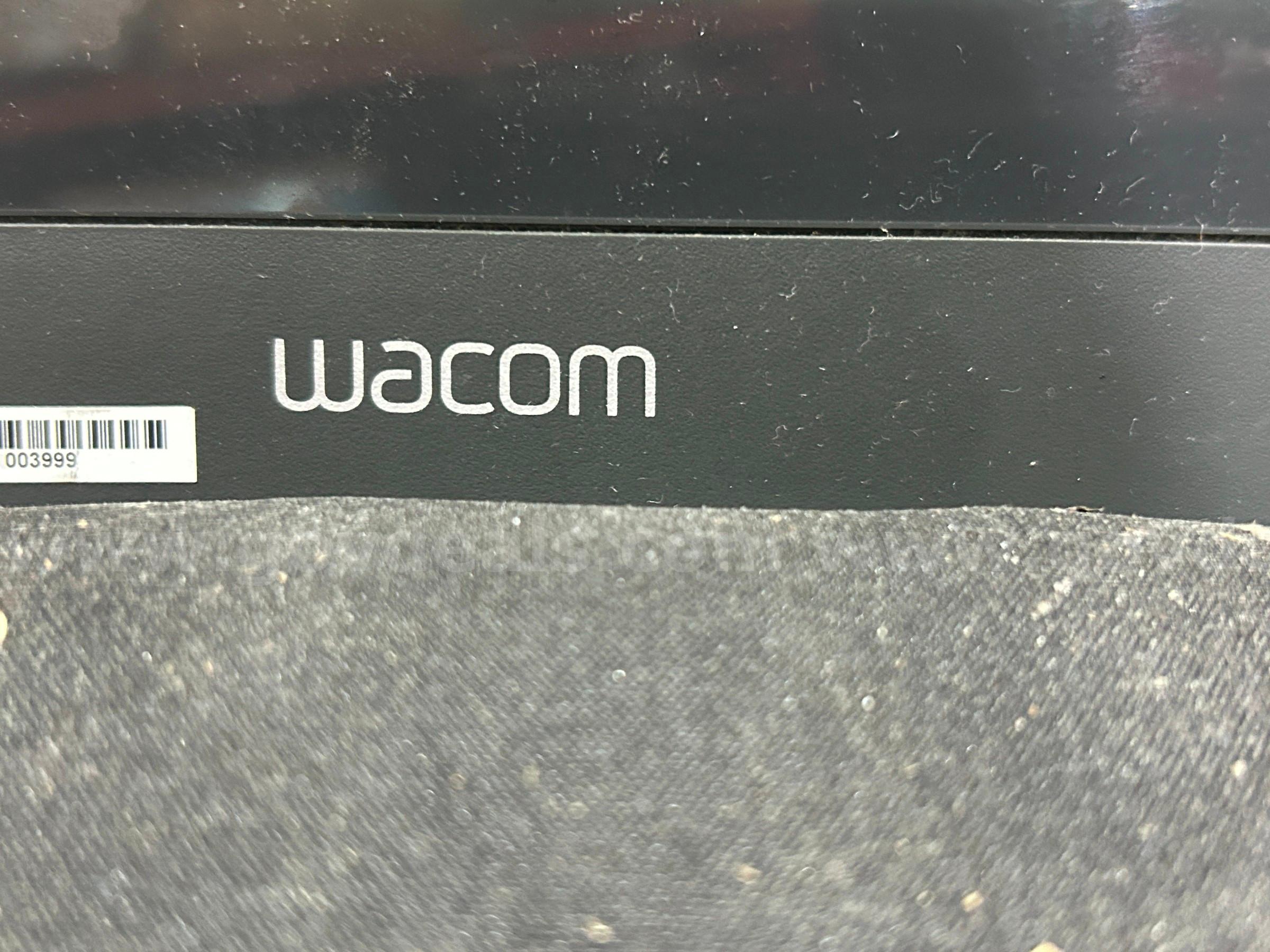 Tablets Wacom DTU-1631 Government Surplus Auction - Photo #2