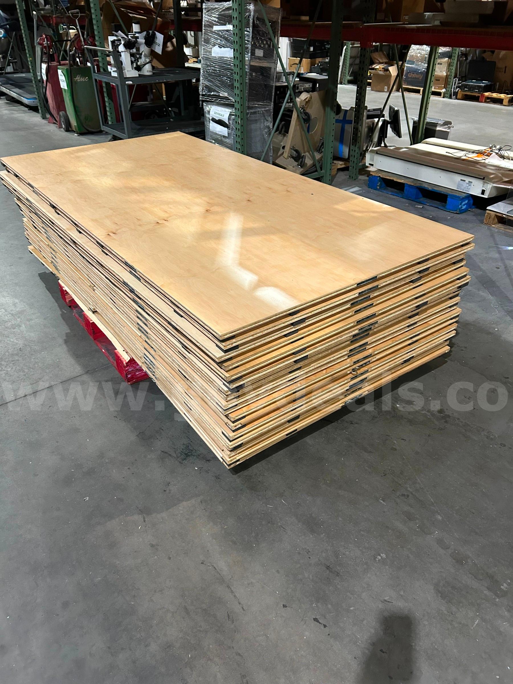 Interlocking Floor Panels   Government Surplus Auction - Photo #3