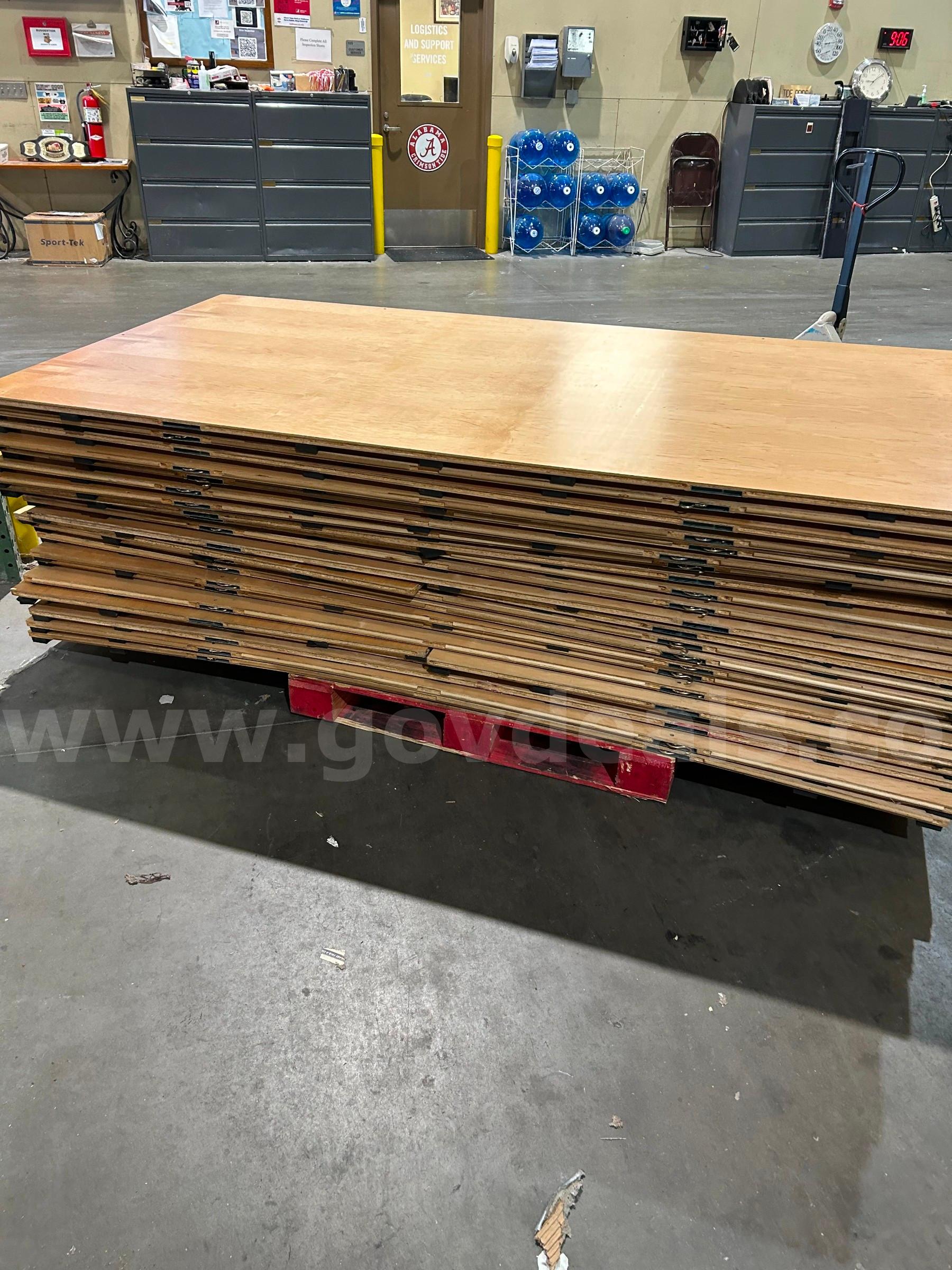 Interlocking Floor Panels   Government Surplus Auction - Photo #4