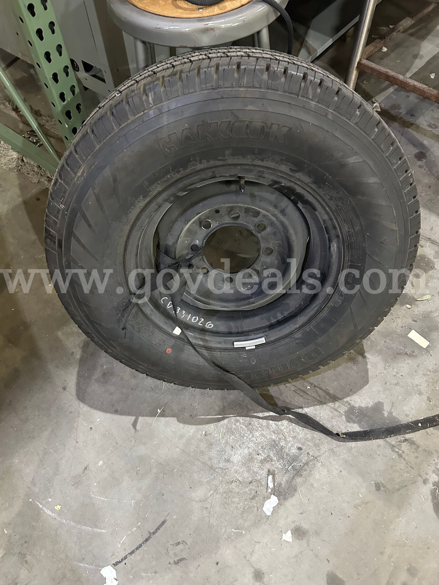Tire on Rim Hankook Dynapro Government Surplus Auction - Photo #3