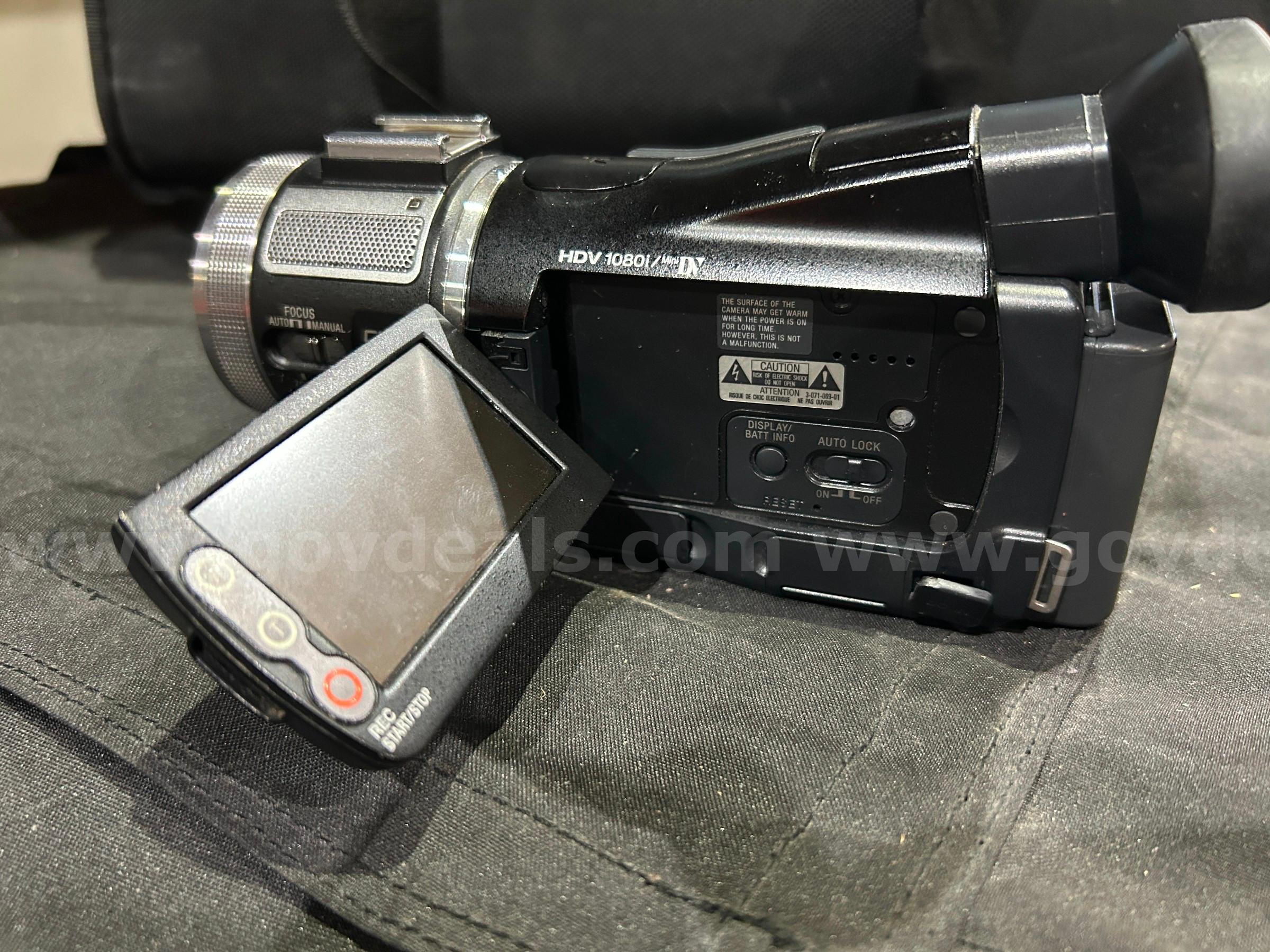 Camcorder Sony HVR-A1U Government Surplus Auction - Photo #4