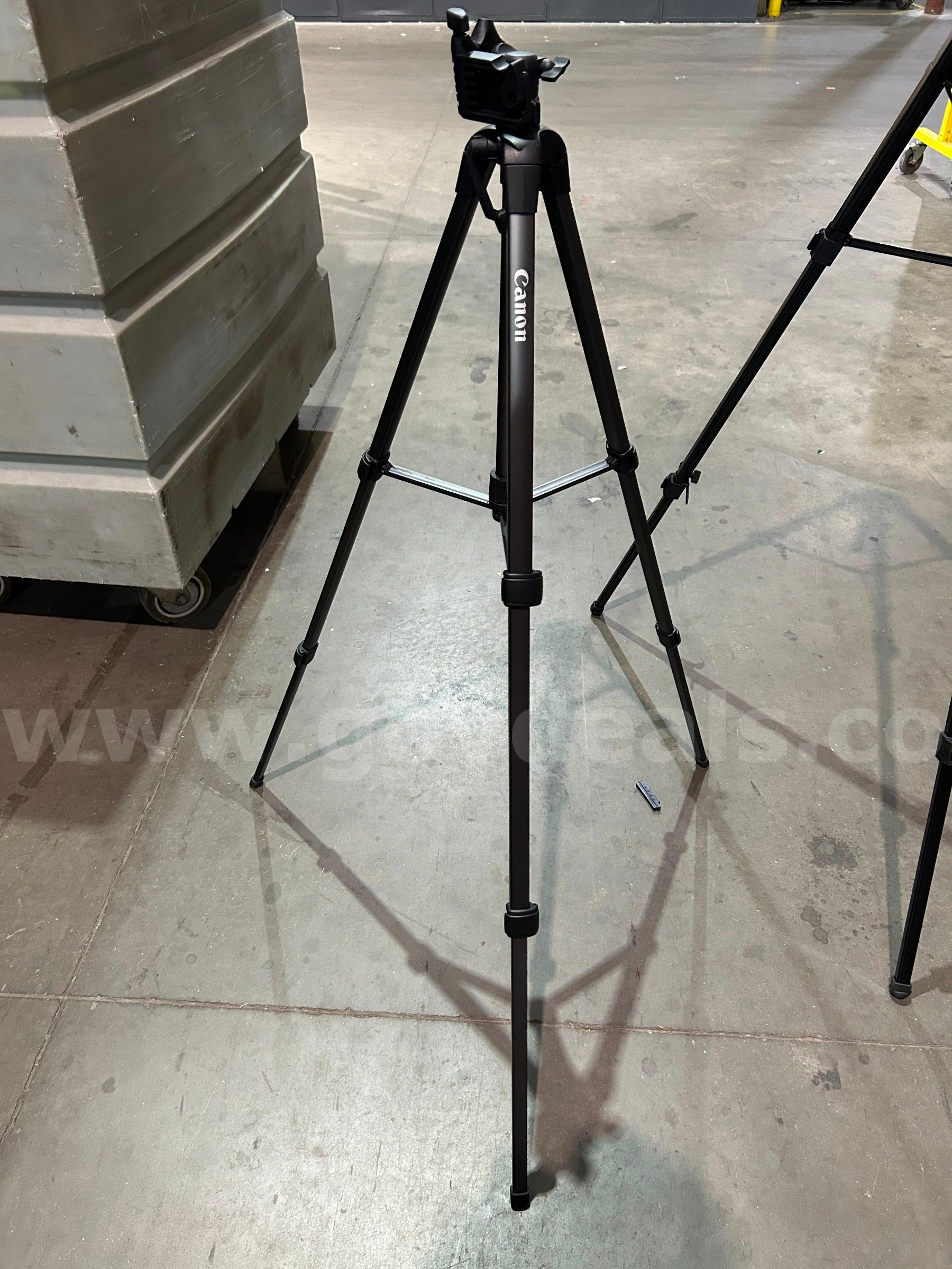 Tripods   Government Surplus Auction - Photo #2
