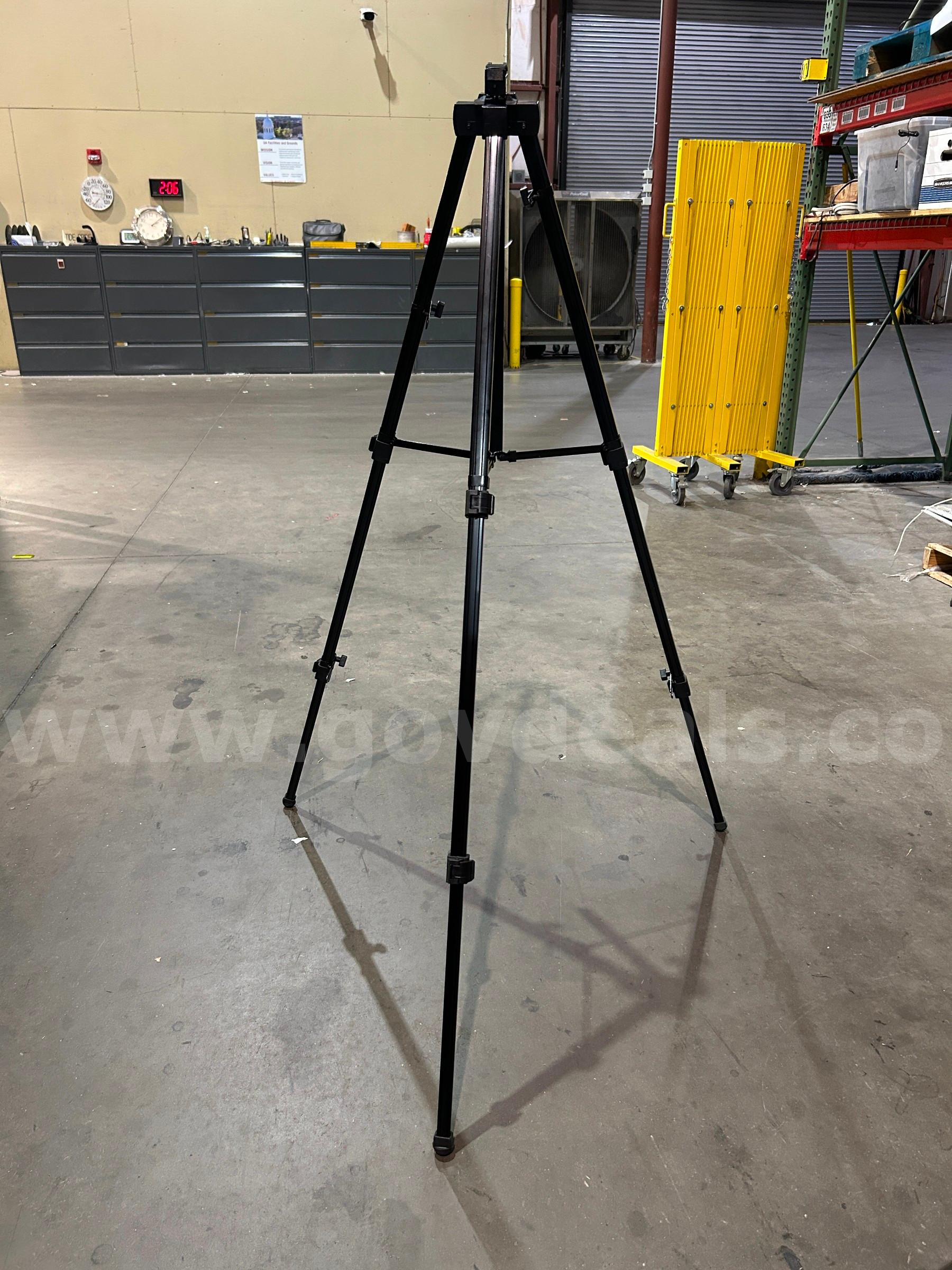 Tripods   Government Surplus Auction - Photo #3