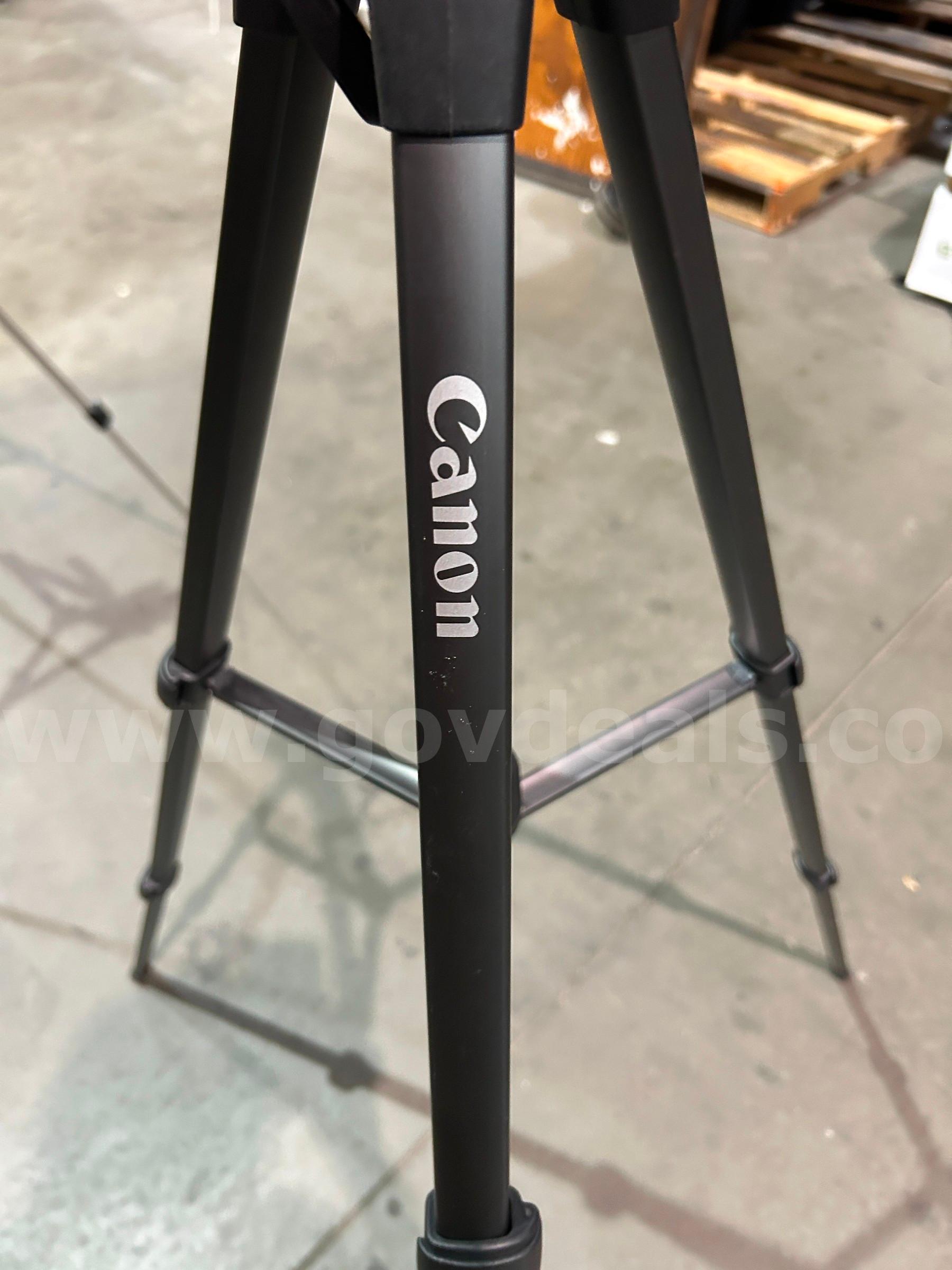 Tripods   Government Surplus Auction - Photo #6
