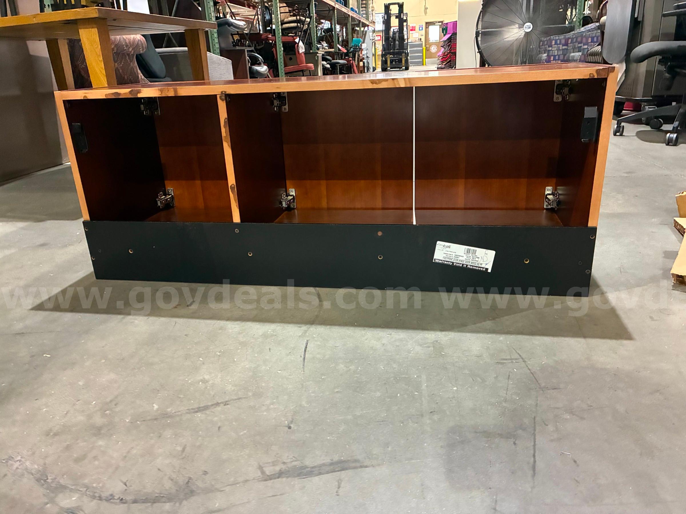 Cabinet   Government Surplus Auction - Photo #4
