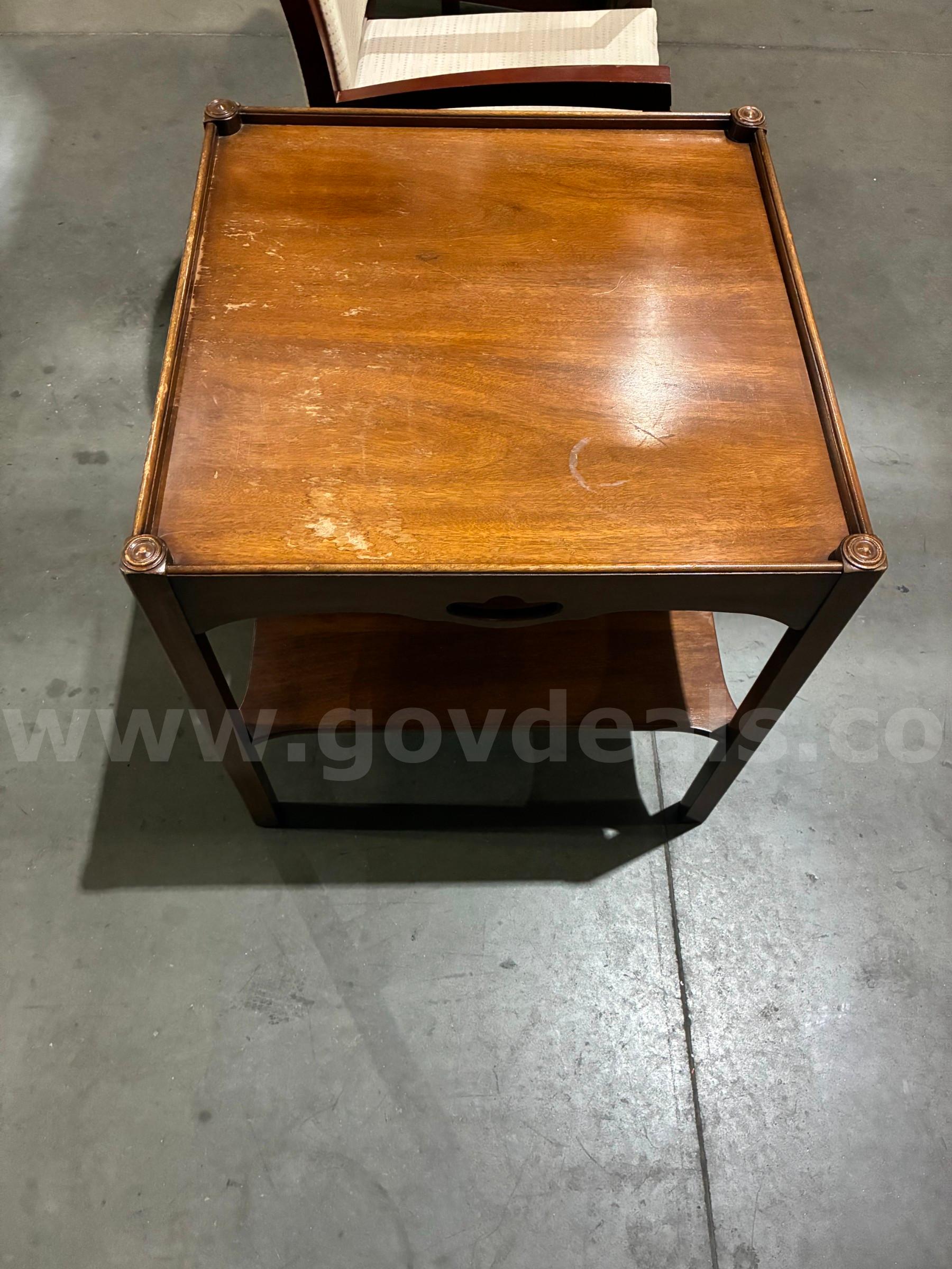 Chair & Tables   Government Surplus Auction - Photo #3