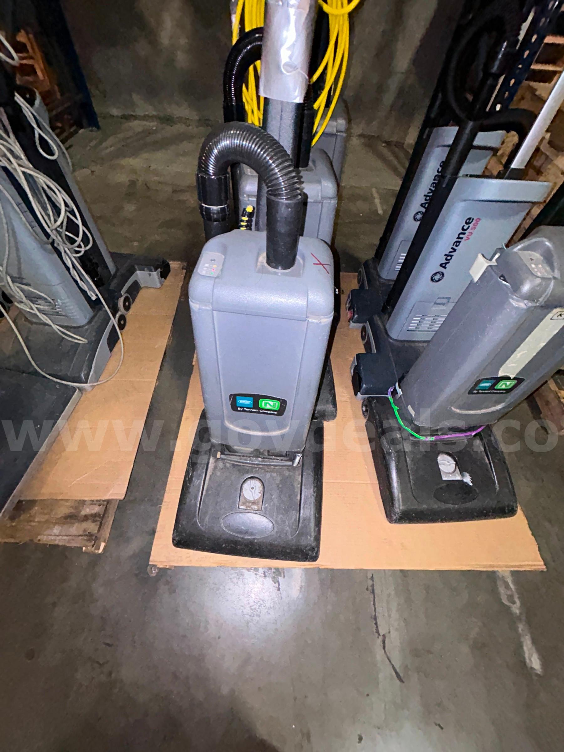 Vacuum Cleaners - Lot 3   Government Surplus Auction - Photo #6