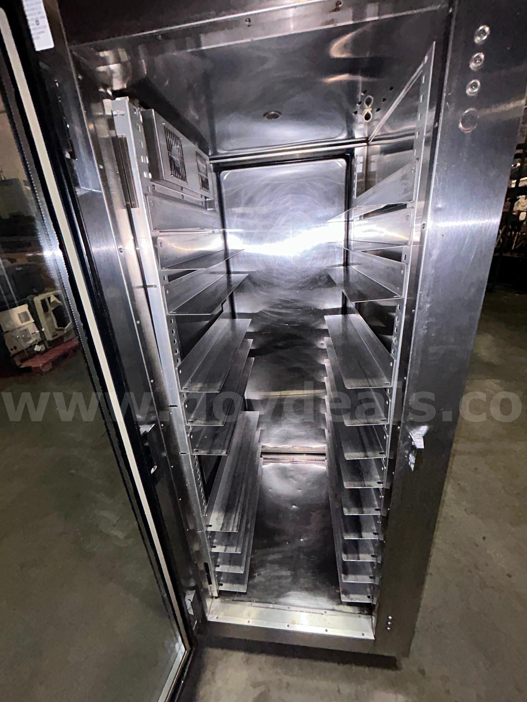 Pass Thru Proofer/Holding Cabinet - Parts  RHF132WP-FHG Government Surplus Auction - Photo #2