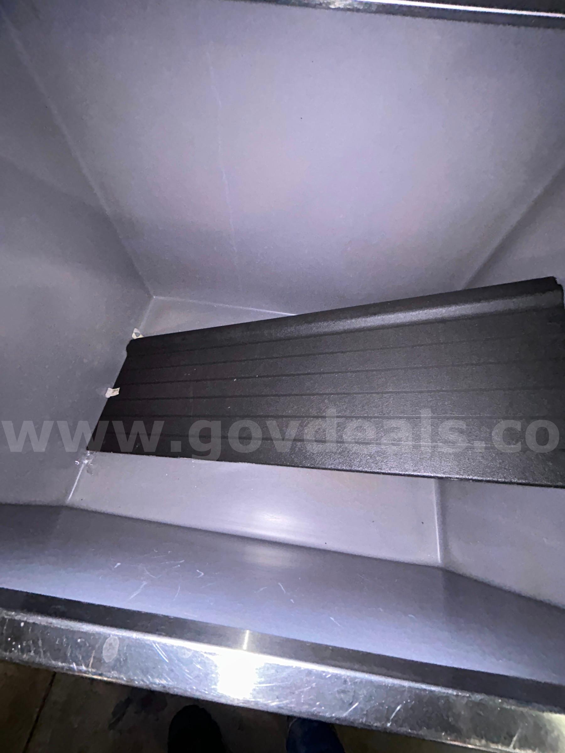 Ice Machine - Parts  QD0452A Government Surplus Auction - Photo #3