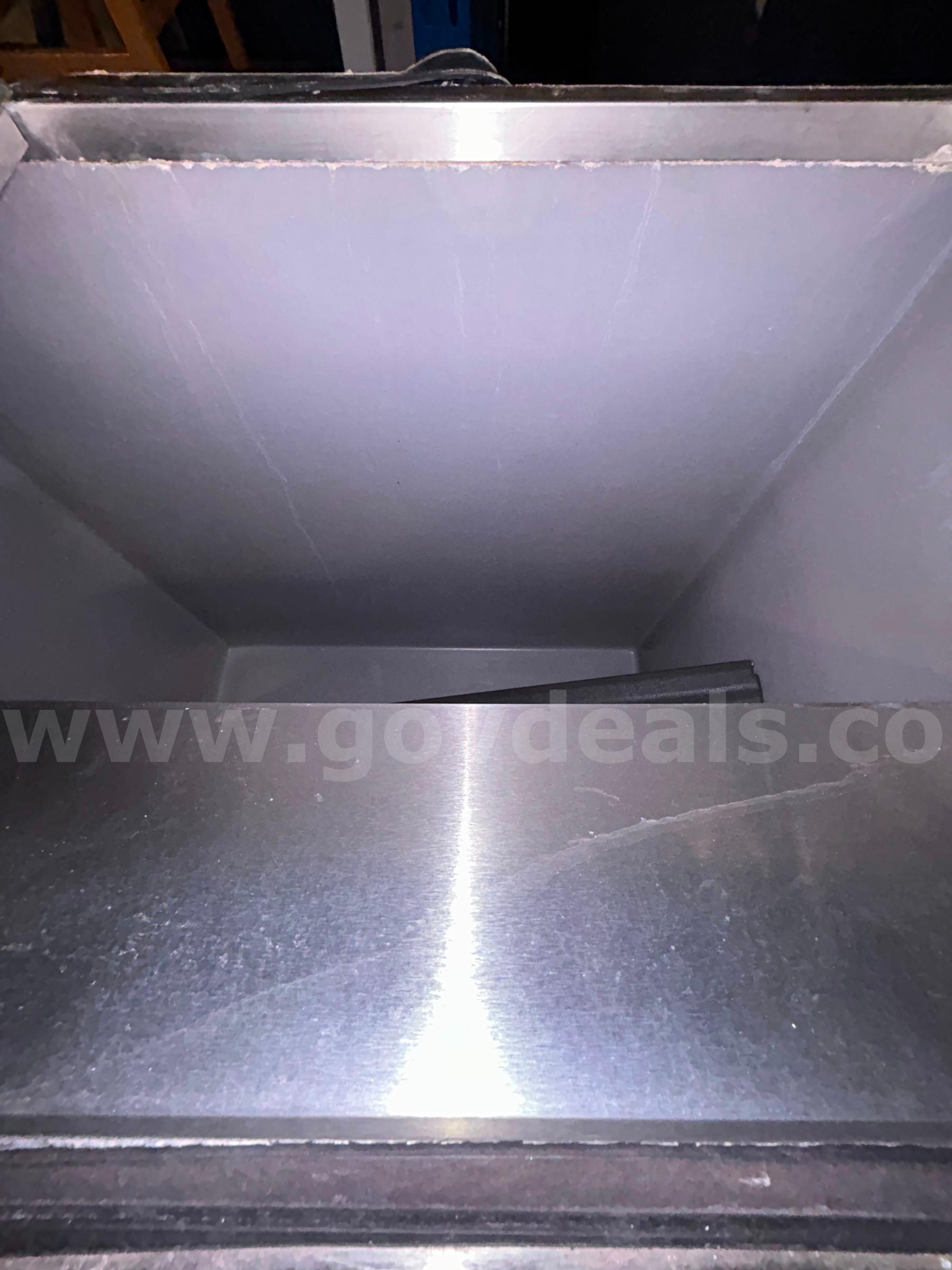 Ice Machine - Parts  QD0452A Government Surplus Auction - Photo #4