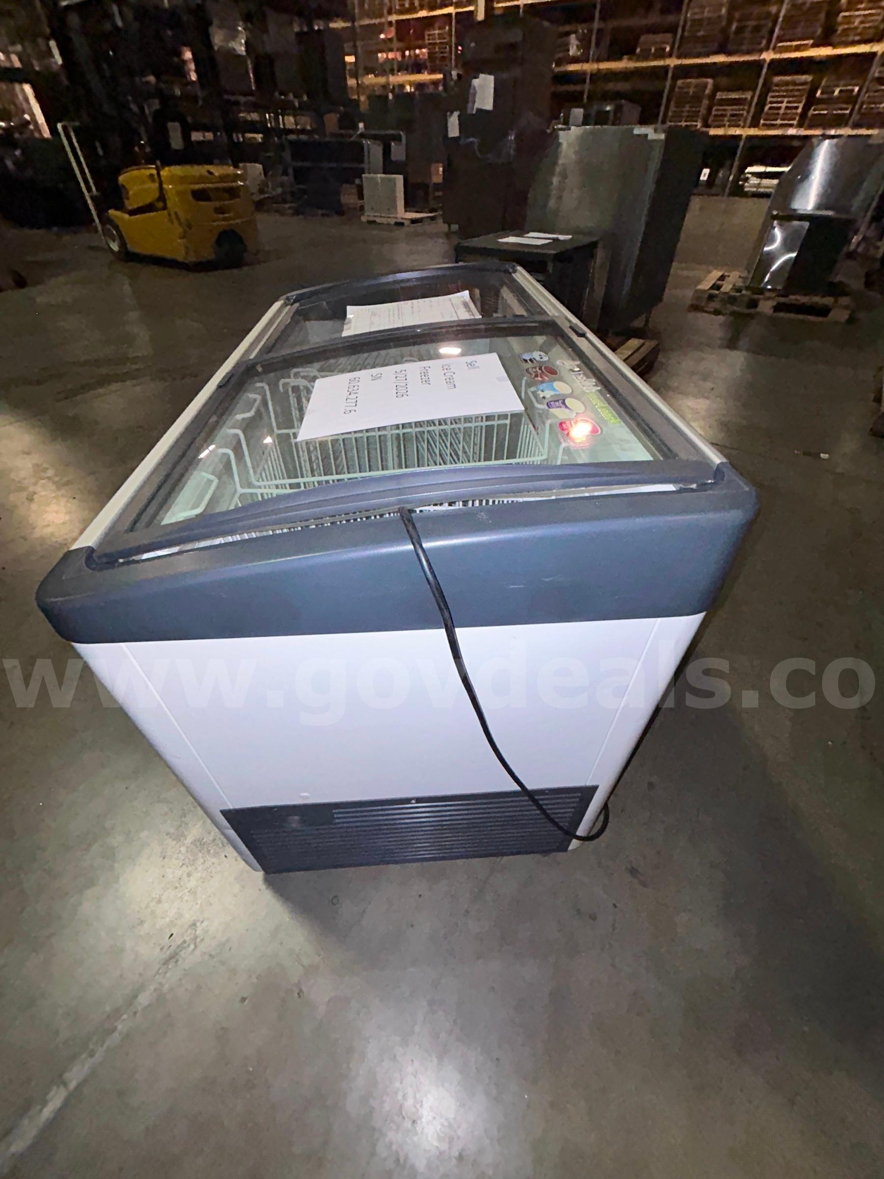 Ice Cream Freezer  2023433 Government Surplus Auction - Photo #5