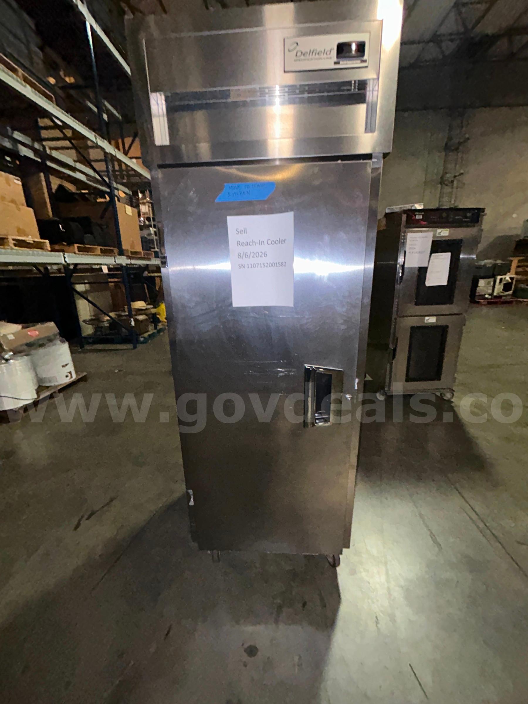 Reach In Cooler