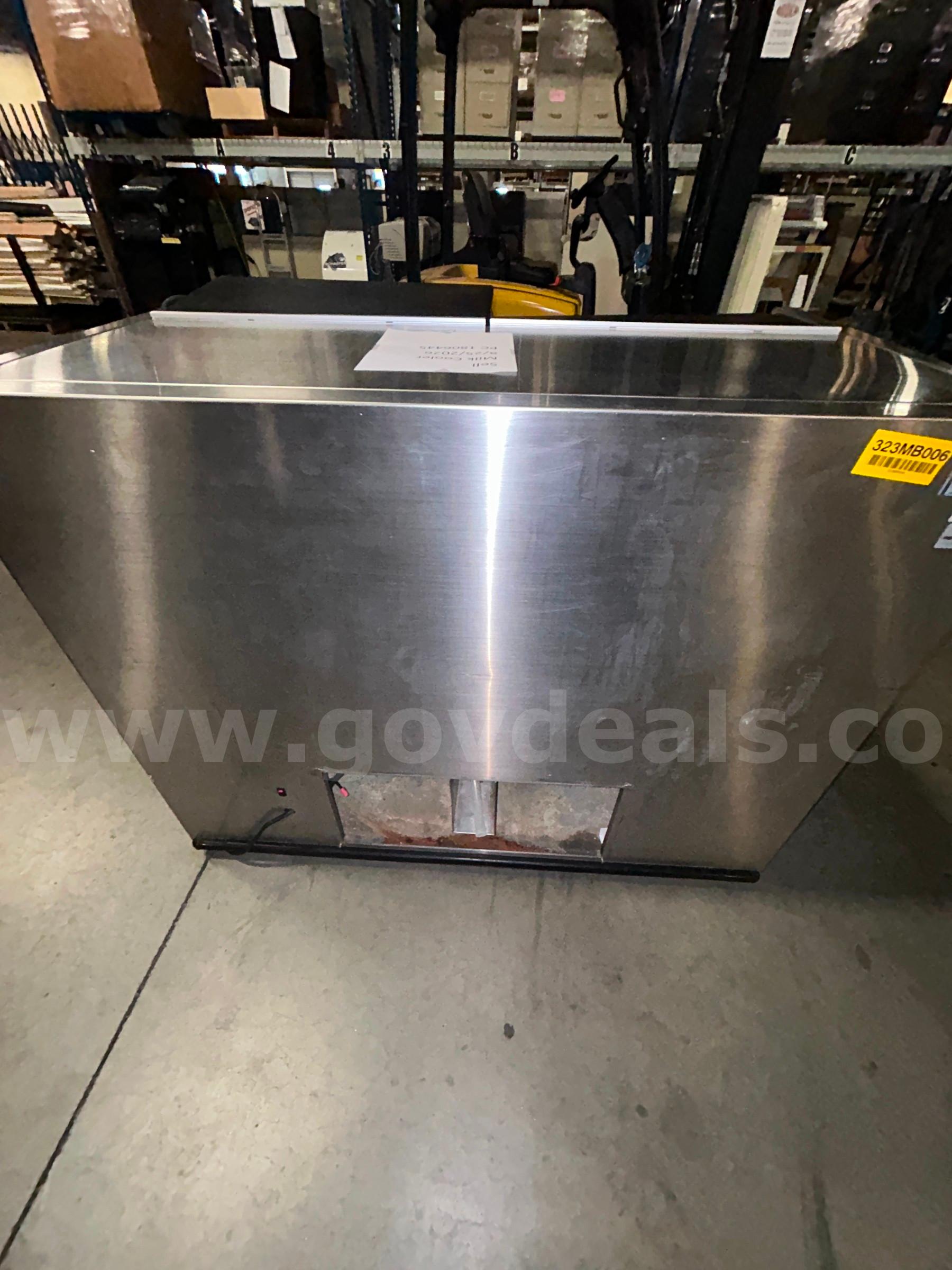 Milk Box Cooler (Parts)   Government Surplus Auction - Photo #5