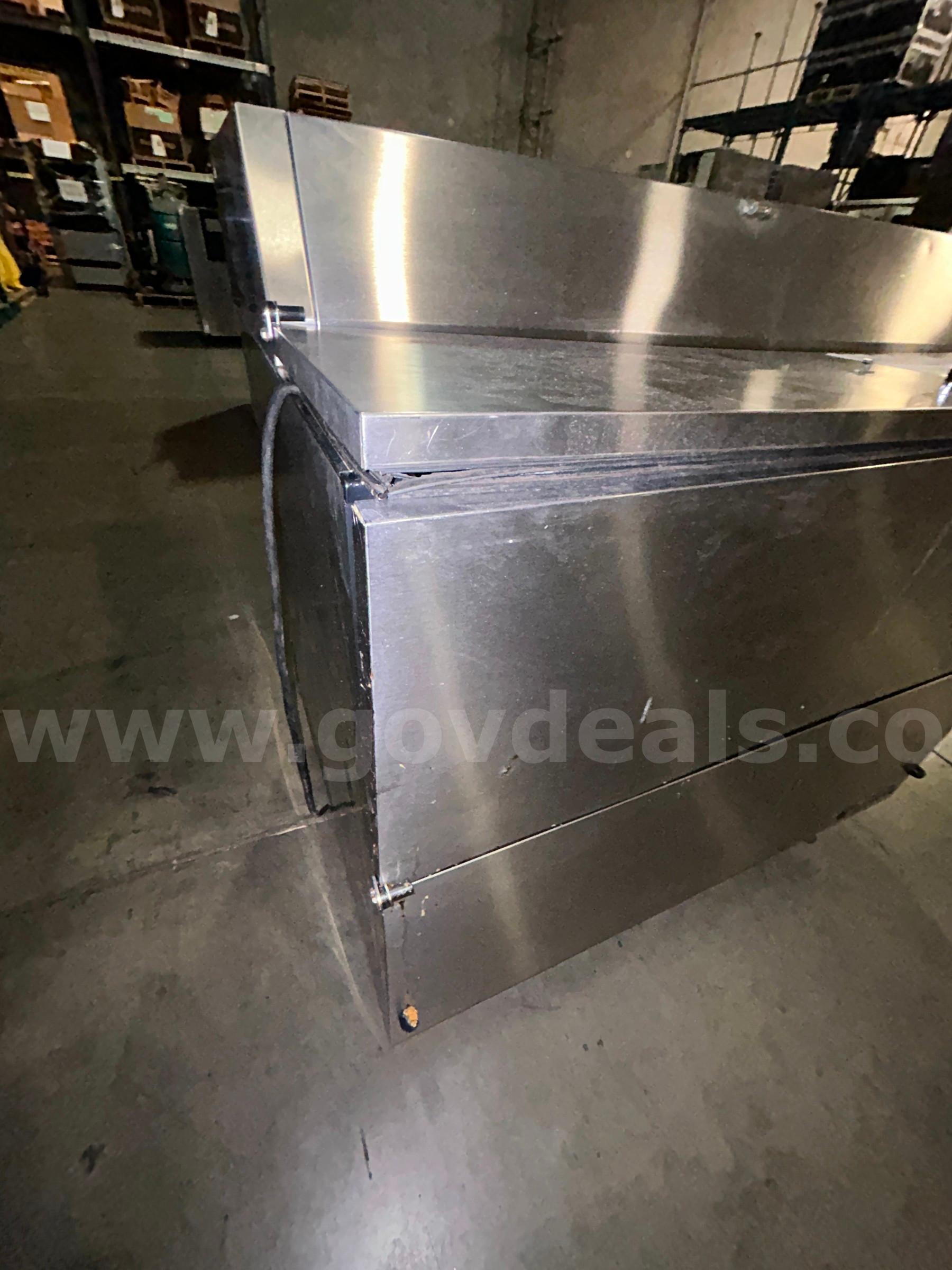 Milk Box Cooler (Parts)   Government Surplus Auction - Photo #2