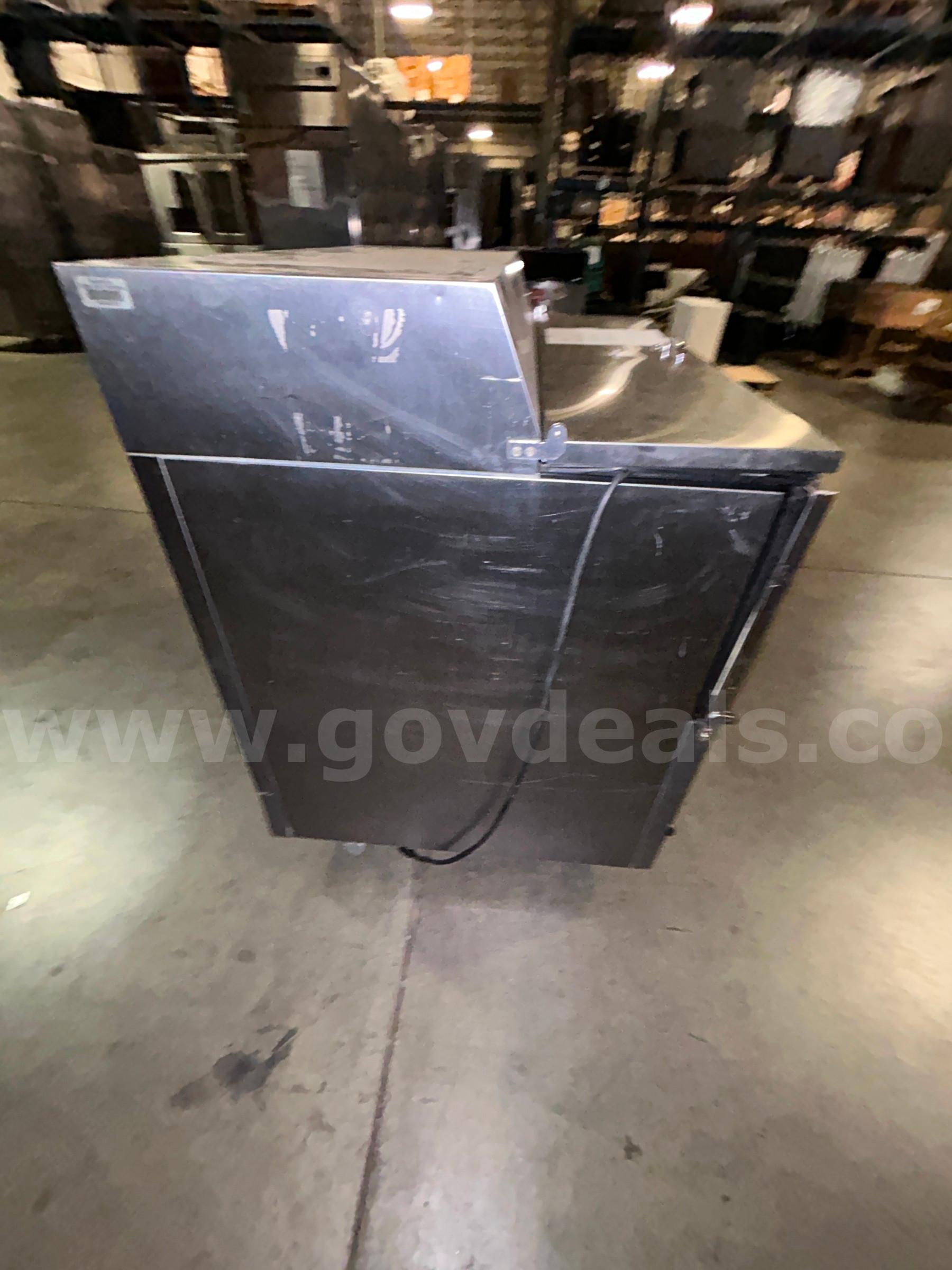 Milk Box Cooler (Parts)   Government Surplus Auction - Photo #3