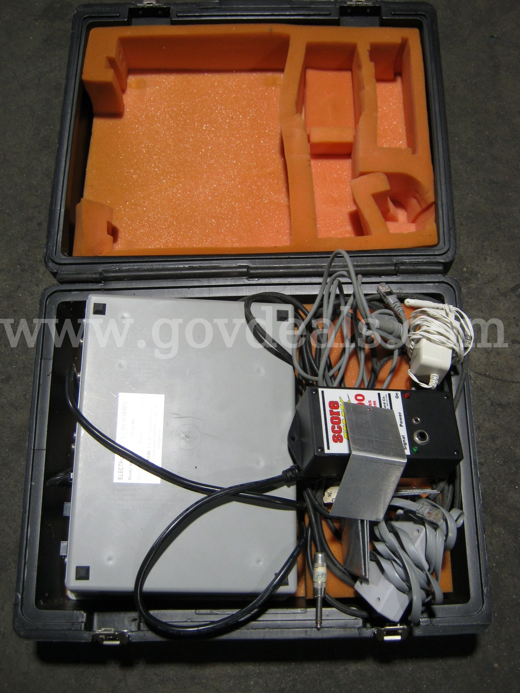 Lot of different sport equipment   Government Surplus Auction - Photo #6