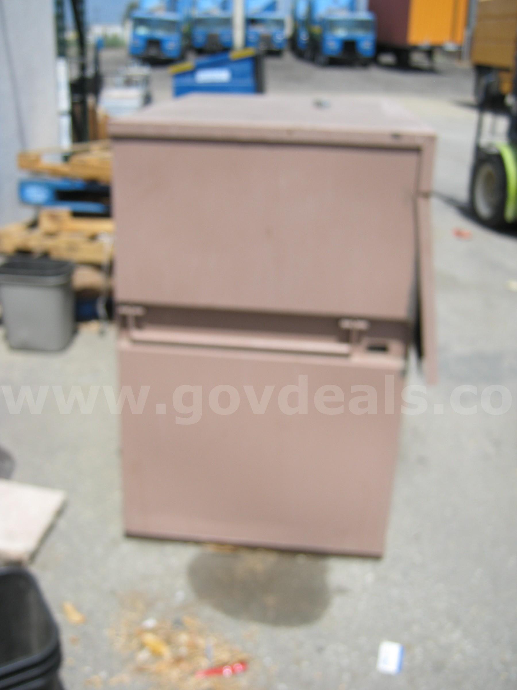 Tool Box   Government Surplus Auction - Photo #4