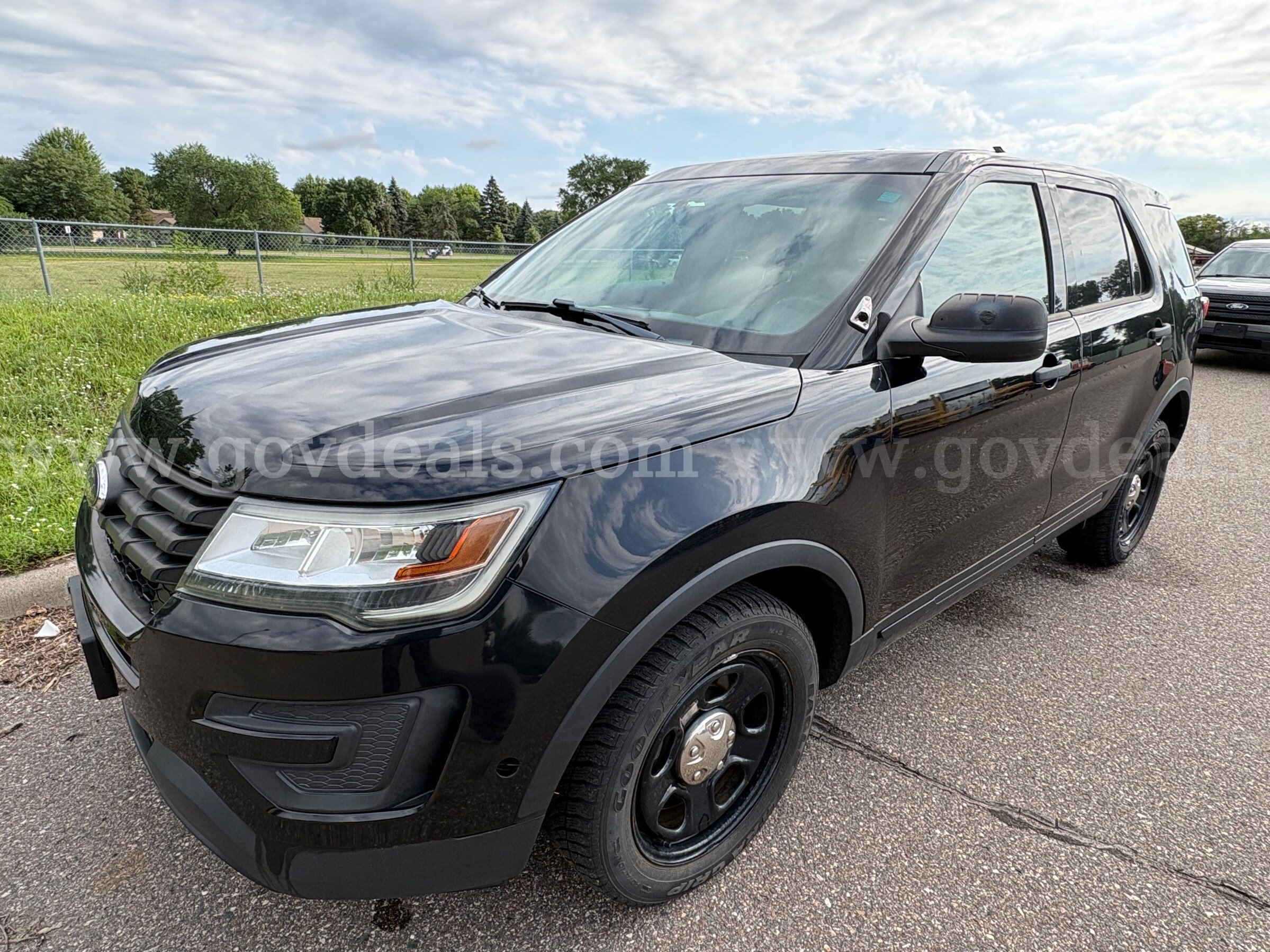 2016 Ford Explorer Police AWD Ford Explorer Government Surplus Auction - Primary Photo