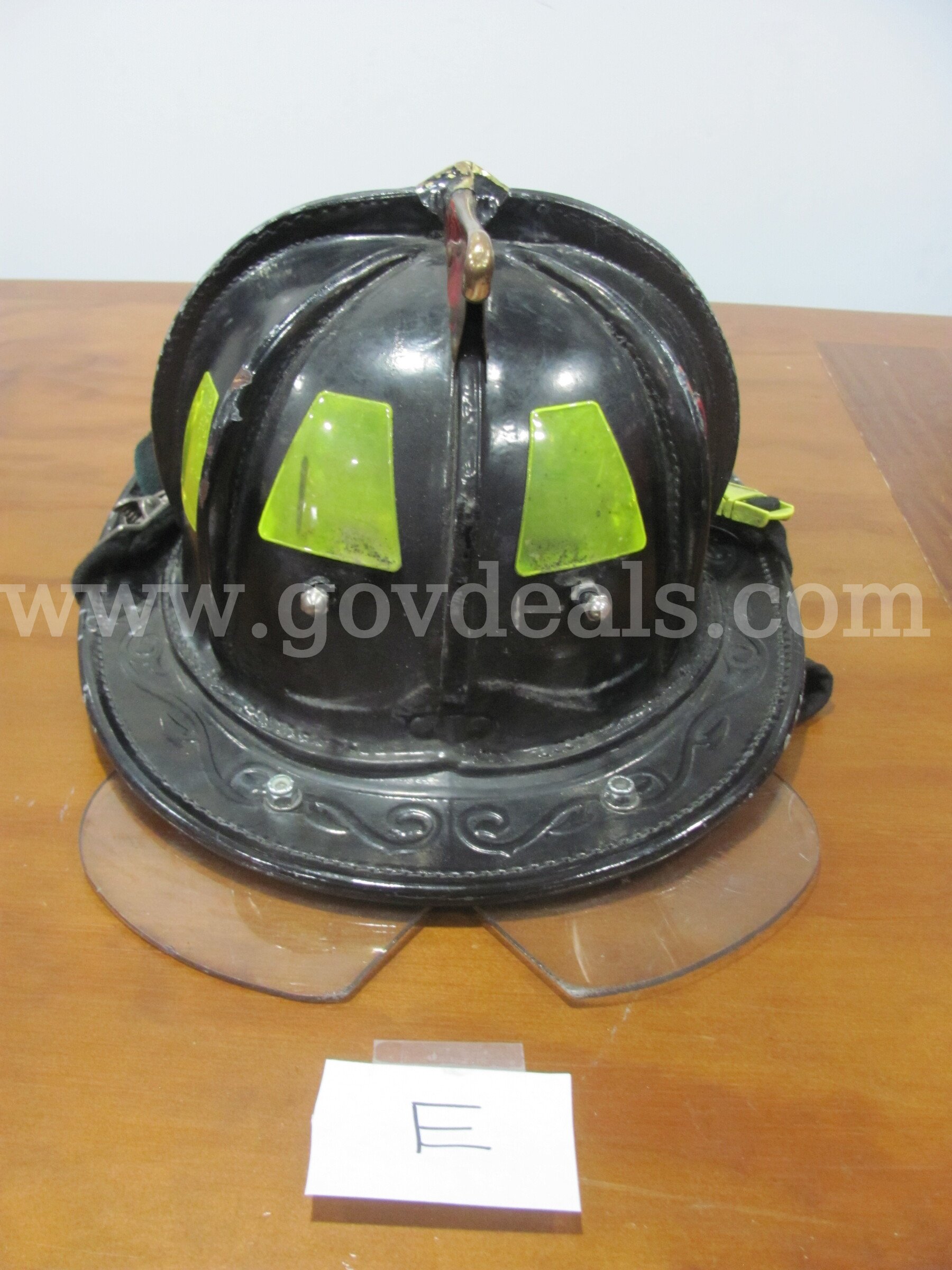 Cairns New Yorker N5A Helmet Cairns New Yorker N5A Government Surplus Auction - Primary Photo