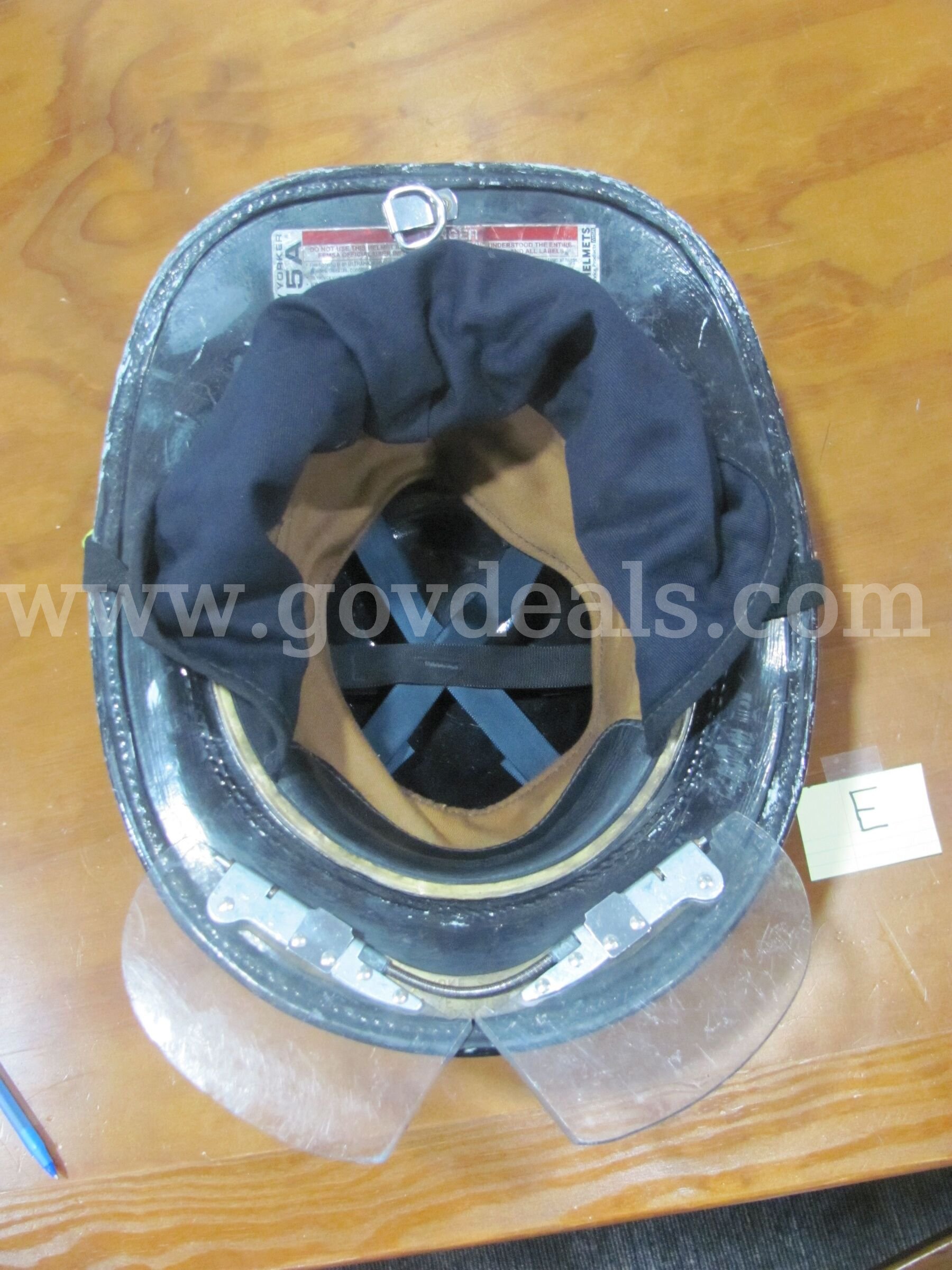 Cairns New Yorker N5A Helmet Cairns New Yorker N5A Government Surplus Auction - Photo #5