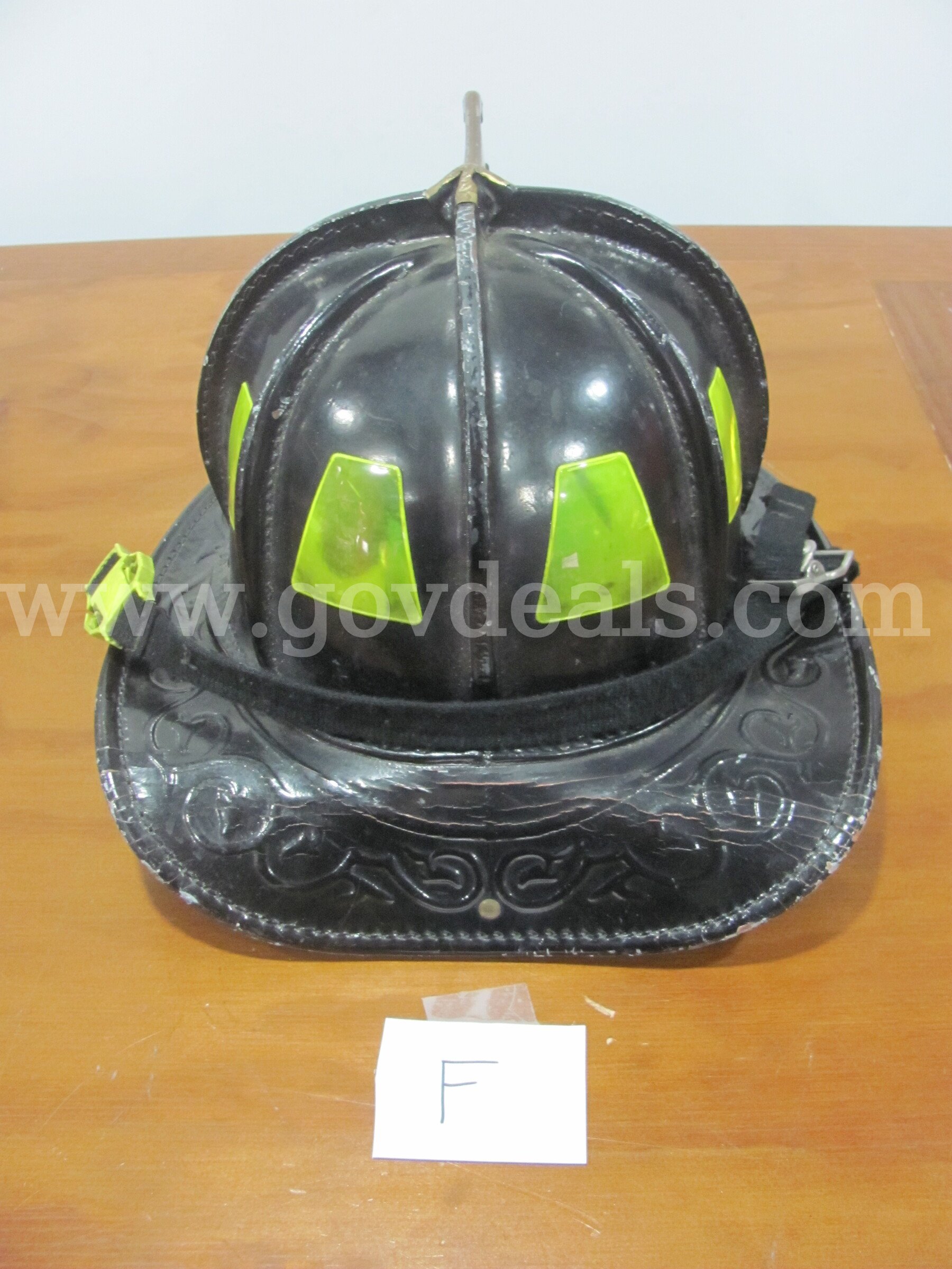 Cairns New Yorker N5A Helmet Cairns New Yorker N5A Government Surplus Auction - Photo #2