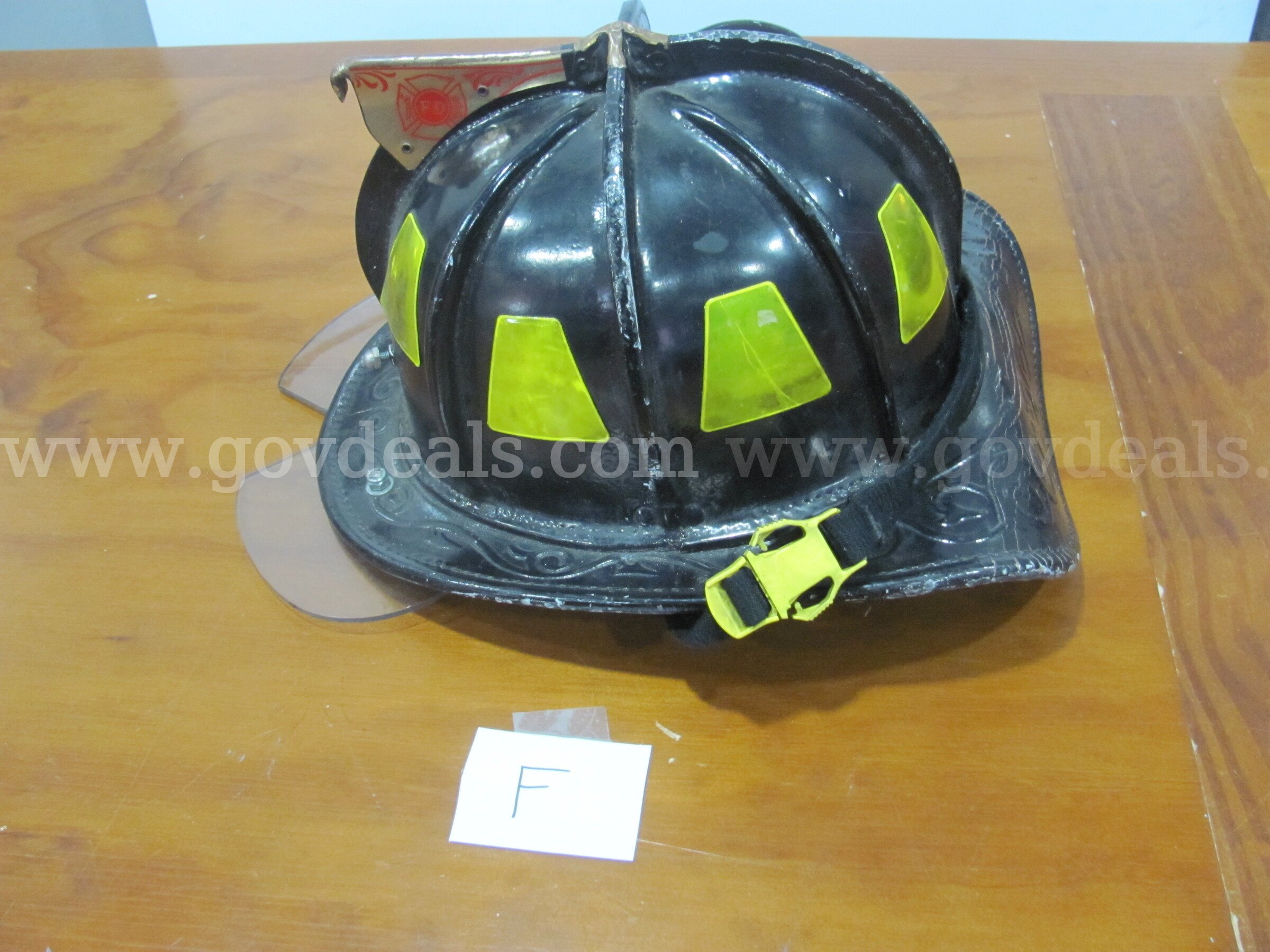 Cairns New Yorker N5A Helmet Cairns New Yorker N5A Government Surplus Auction - Photo #4