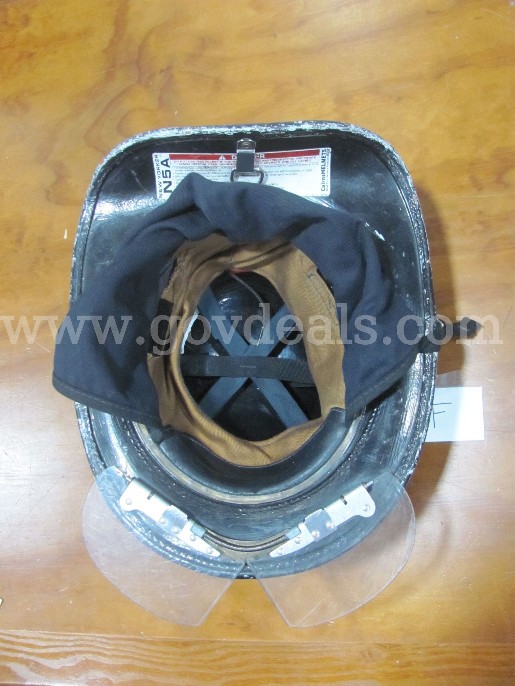 Cairns New Yorker N5A Helmet Cairns New Yorker N5A Government Surplus Auction - Photo #5