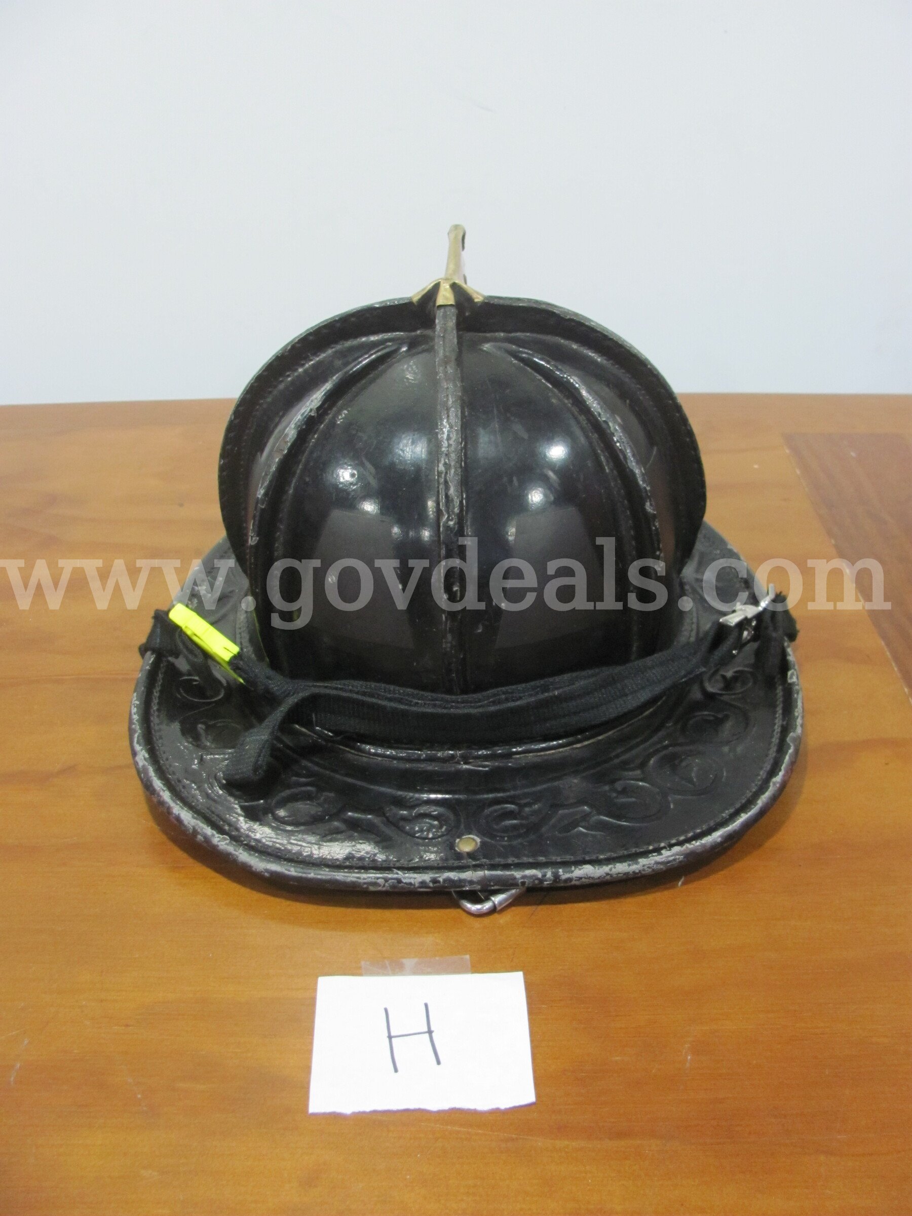 Cairns New Yorker N5A Helmet Cairns New Yorker N5A Government Surplus Auction - Primary Photo