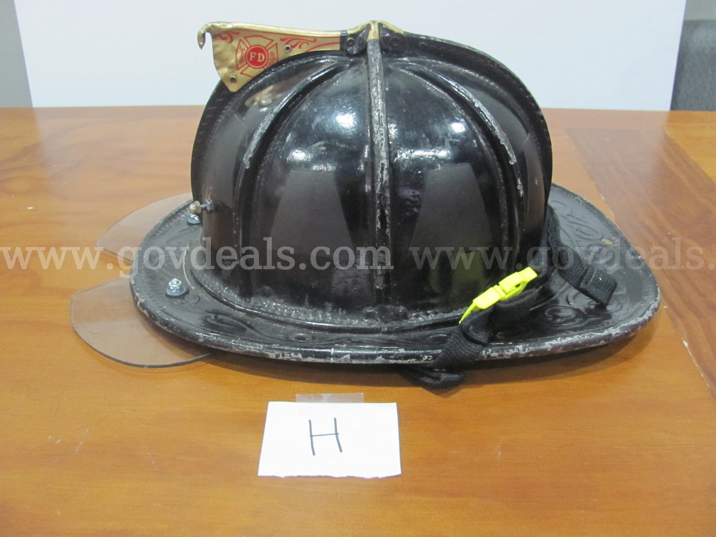 Cairns New Yorker N5A Helmet Cairns New Yorker N5A Government Surplus Auction - Photo #4