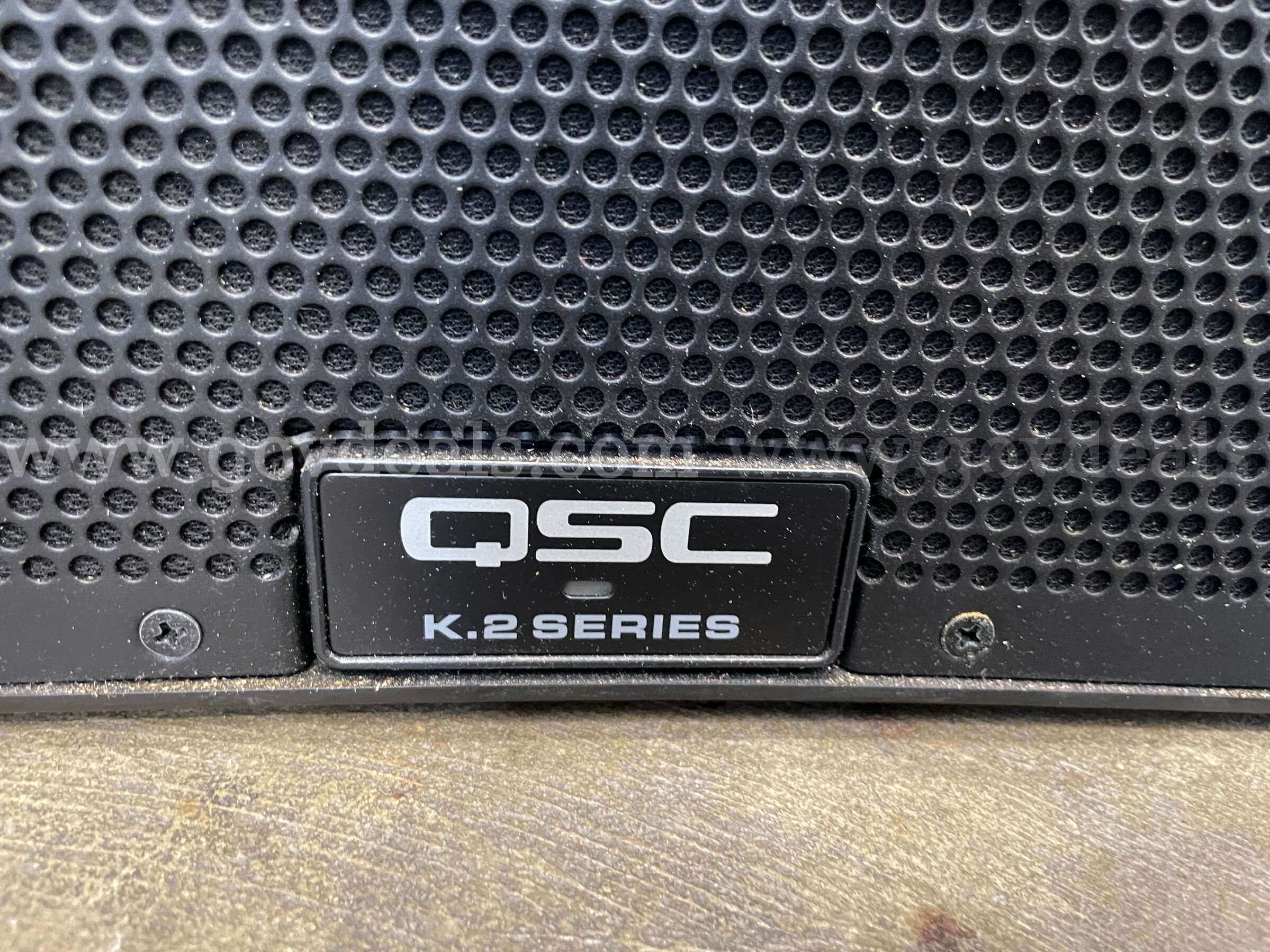 QSC Speakers (3) Red LED Light Fixtures & Fog Machine   Government Surplus Auction - Photo #3