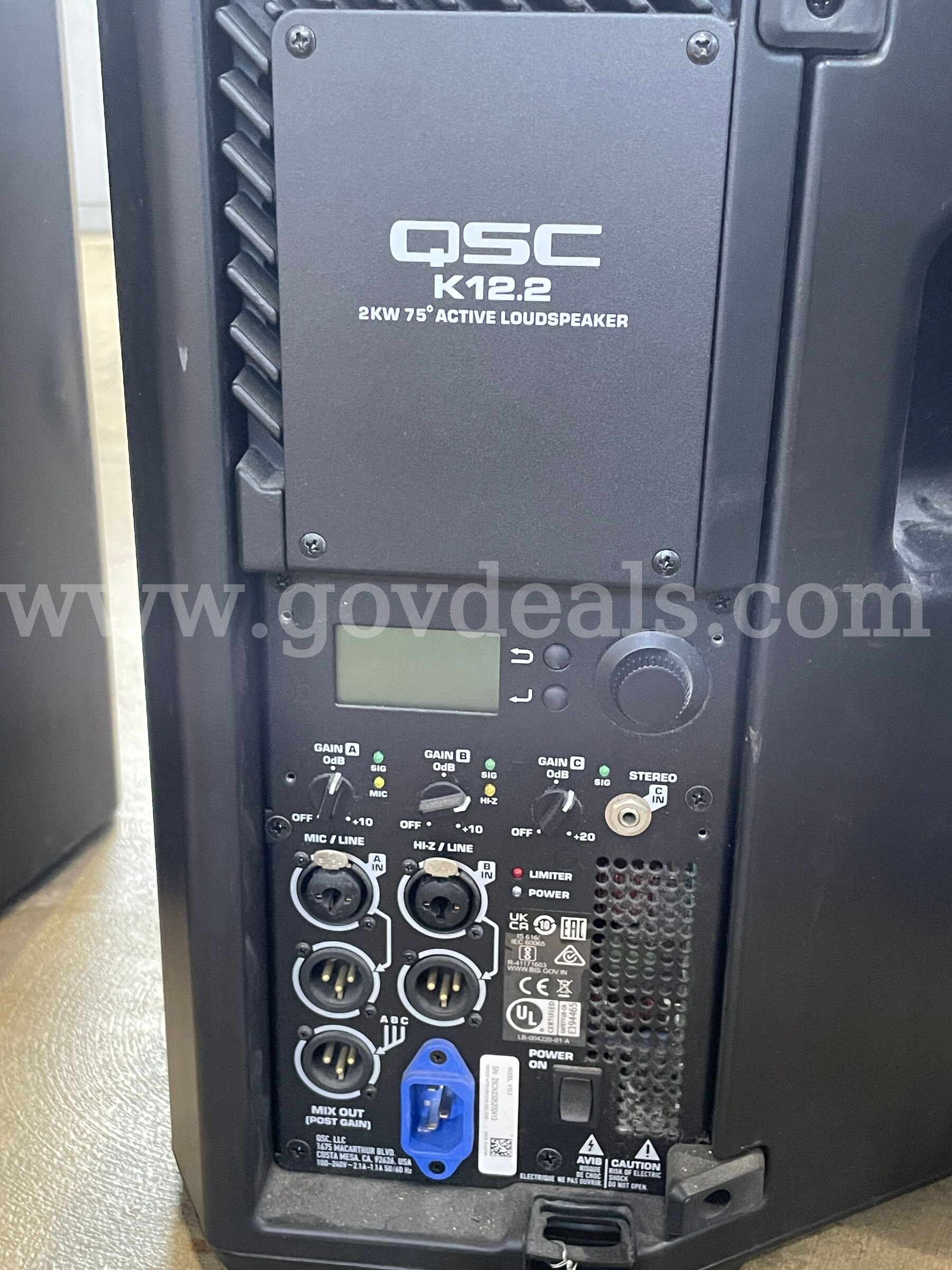 QSC Speakers (3) Red LED Light Fixtures & Fog Machine   Government Surplus Auction - Photo #6