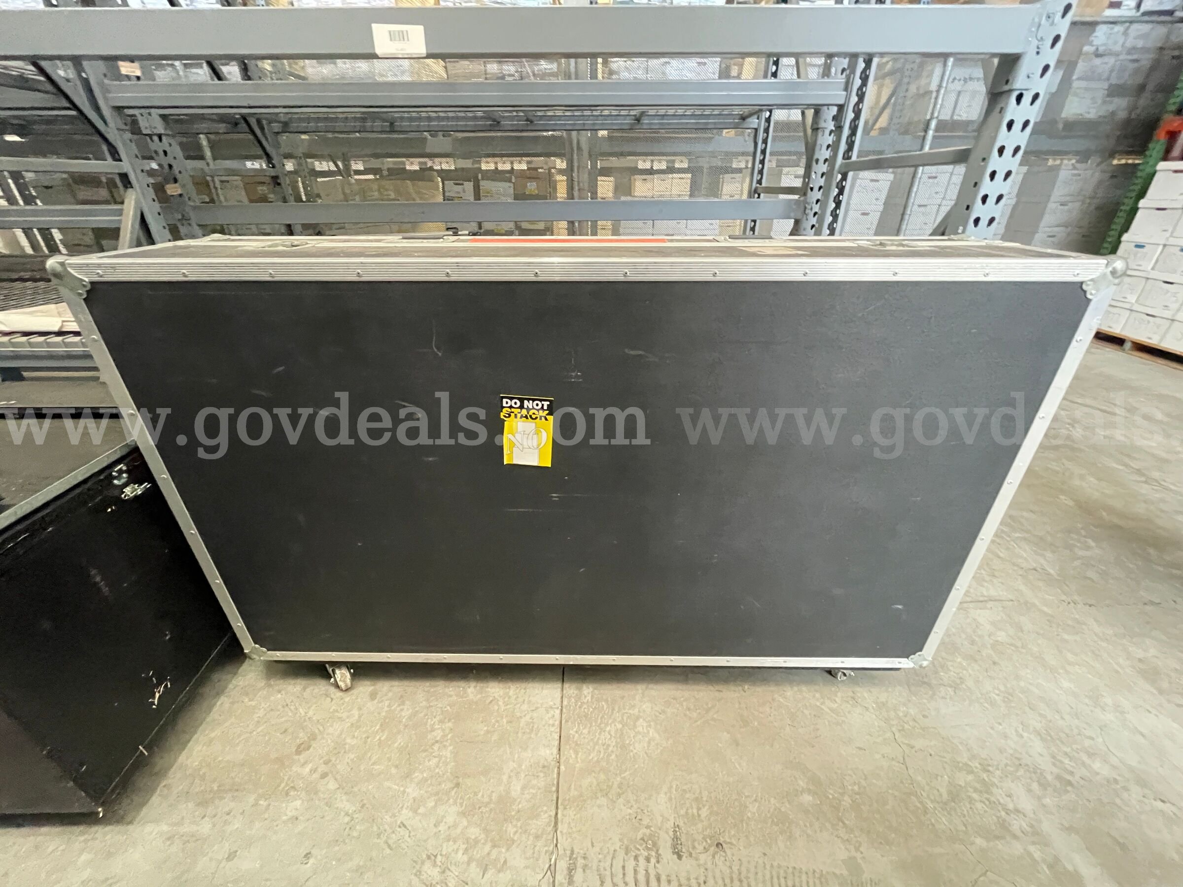 Large Lot of Equipment from Theater, Wooden Box w/Cables, Crest Console, APC Battery Backup   Government Surplus Auction - Photo #3