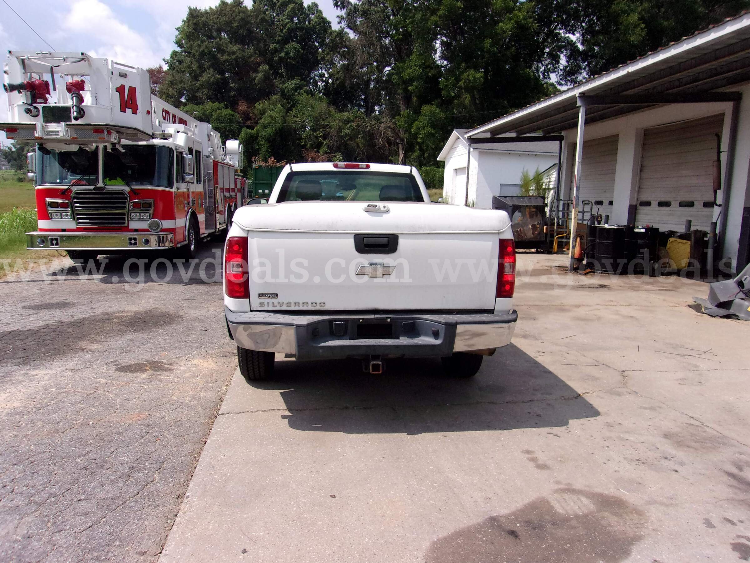 2007 Chevrolet Silverado 1500 LT1 2WD Chevrolet Silverado Government Surplus Auction - Photo #3