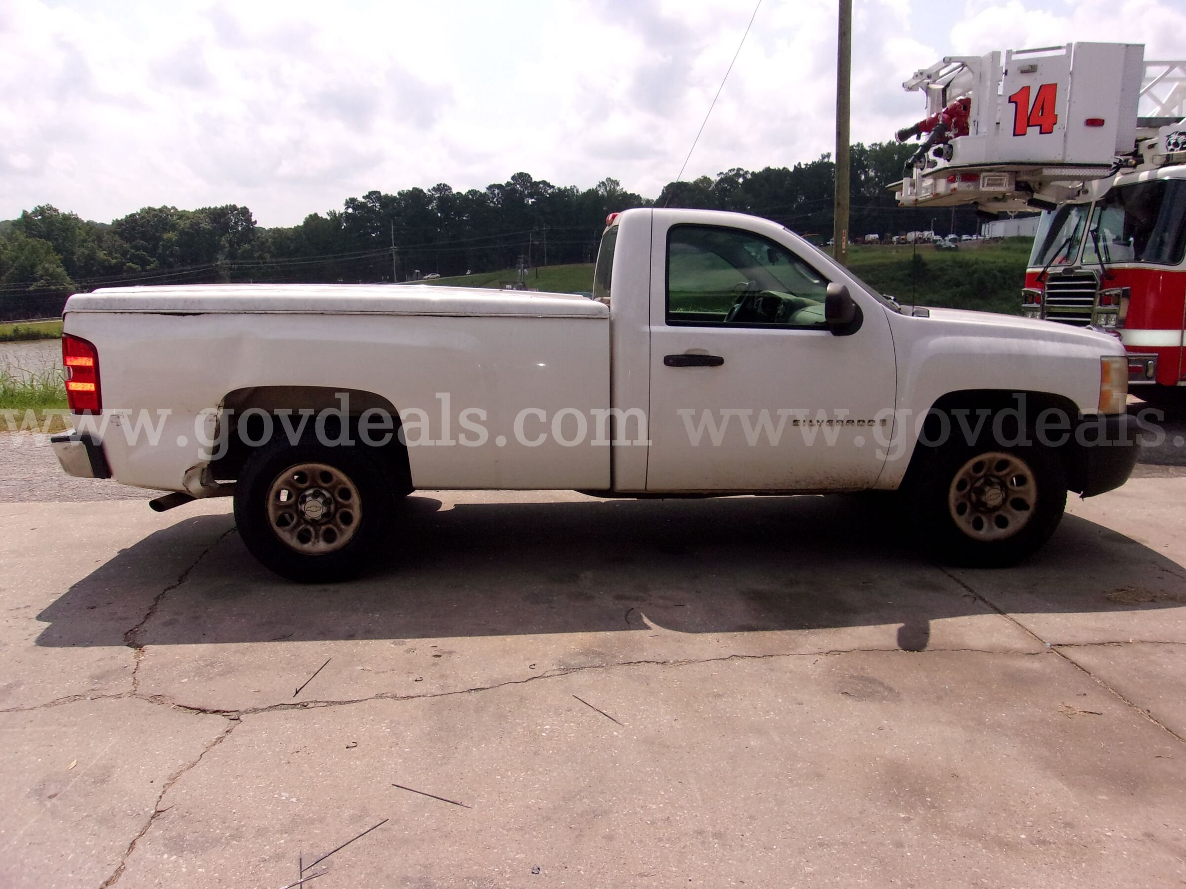 2007 Chevrolet Silverado 1500 LT1 2WD Chevrolet Silverado Government Surplus Auction - Photo #4