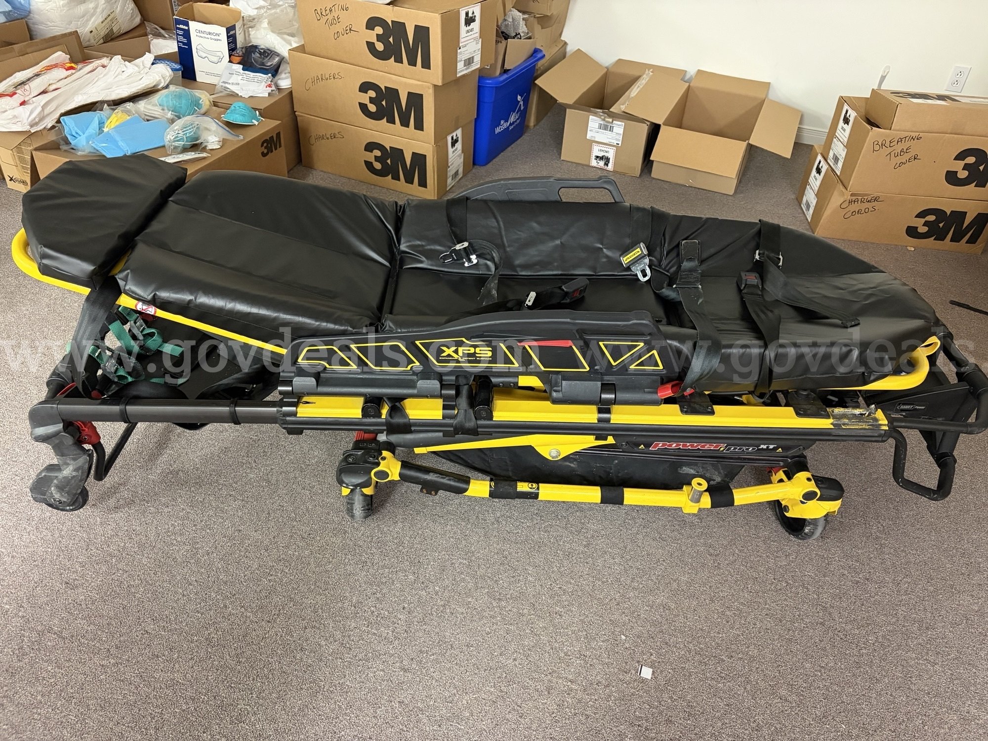 Stryker PowerPro XT Stretcher   Government Surplus Auction - Photo #2