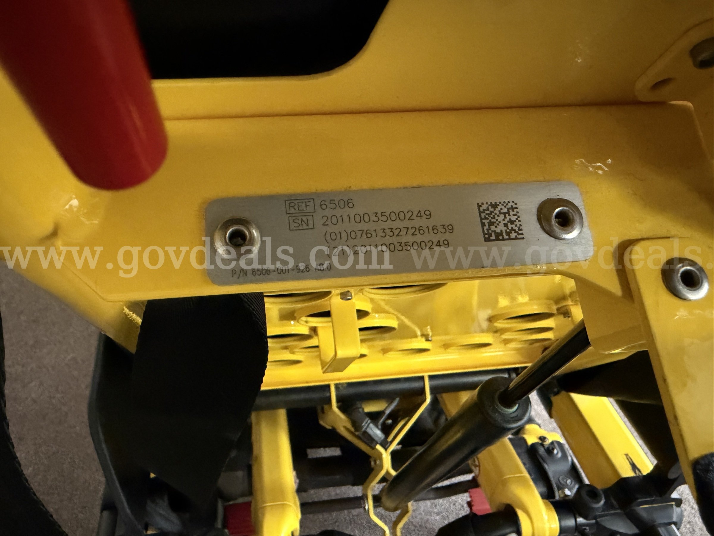 Stryker PowerPro XT Stretcher   Government Surplus Auction - Photo #3