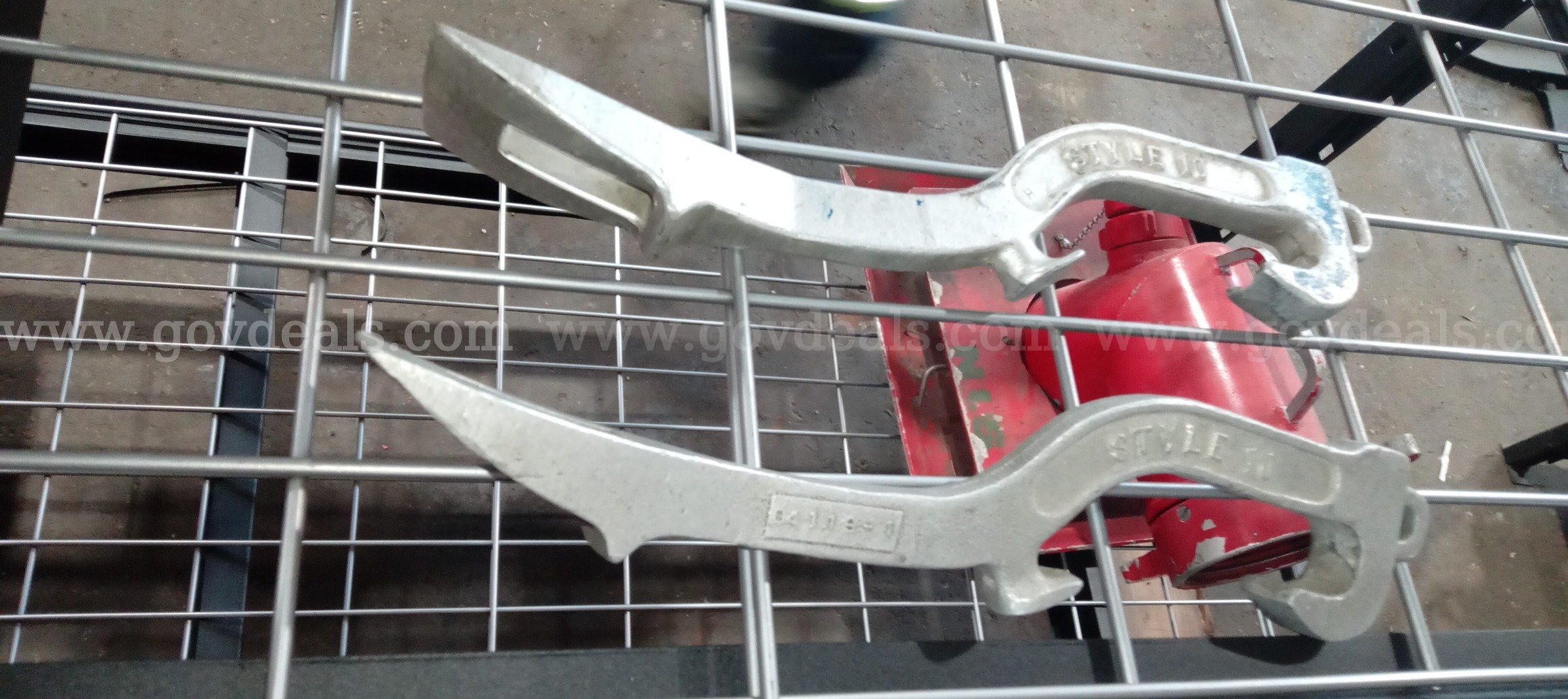 Akron Hose Wrenches   Government Surplus Auction - Photo #2
