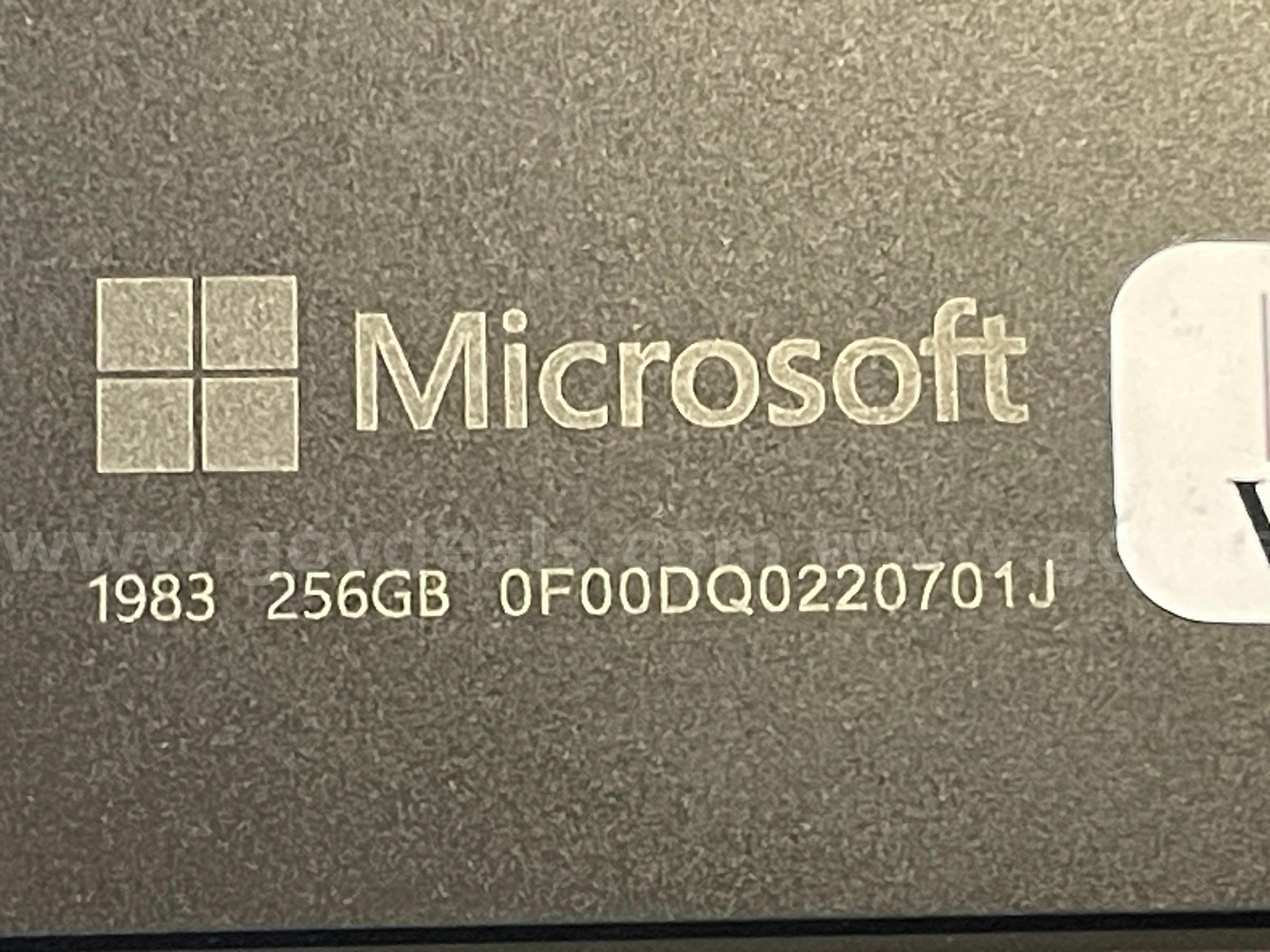 Microsoft Surface Pro 8 - i7/16/256 | Windows | Cracked Screen (ID# 46226) (D-Case) (No UPC) ($10) Microsoft 256 Government Surplus Auction - Photo #2
