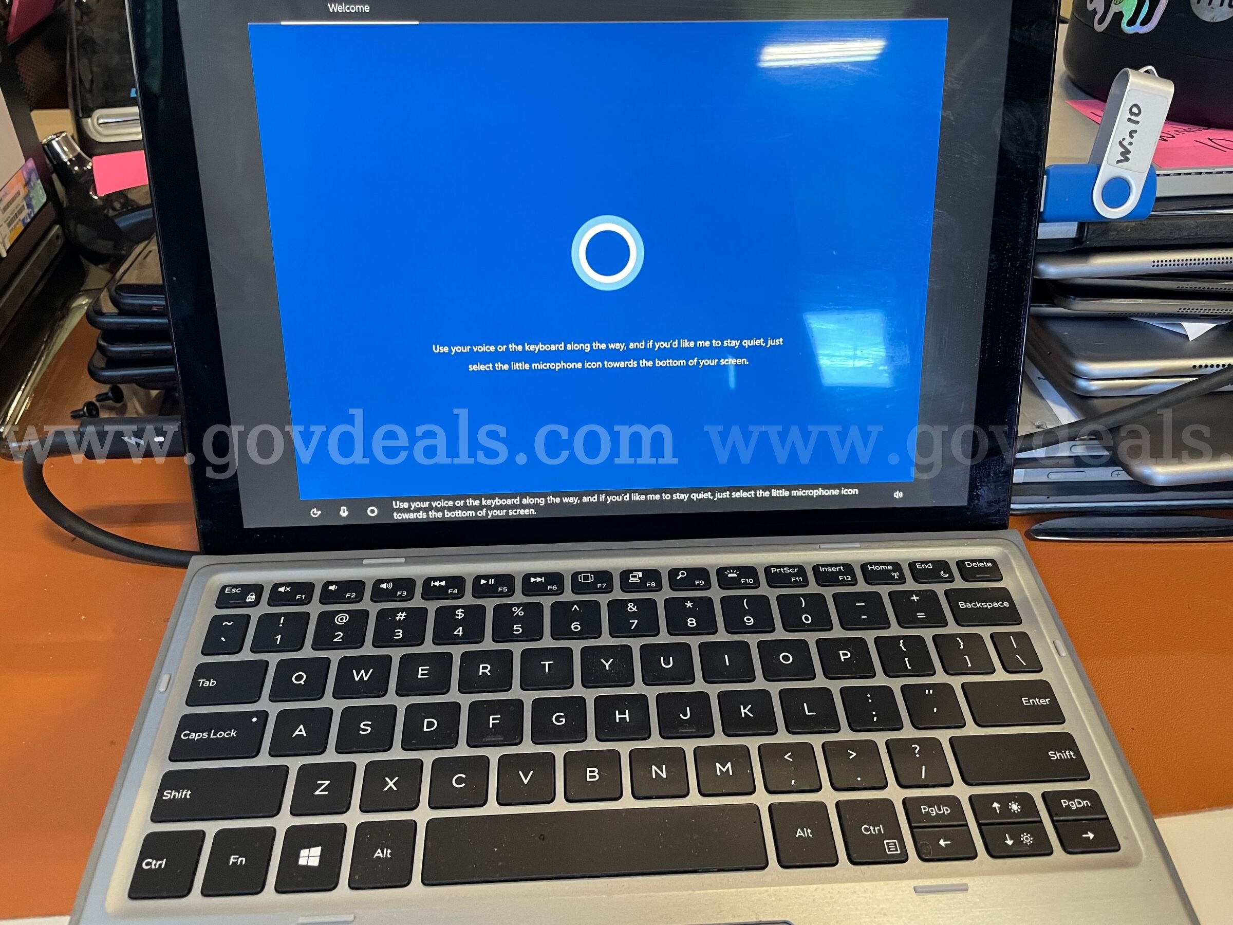 Dell Latitude 7200 2-in-1 | Windows 10 Installer Ready! (ID# 46618) (D-Case) (No UPC) ($10)