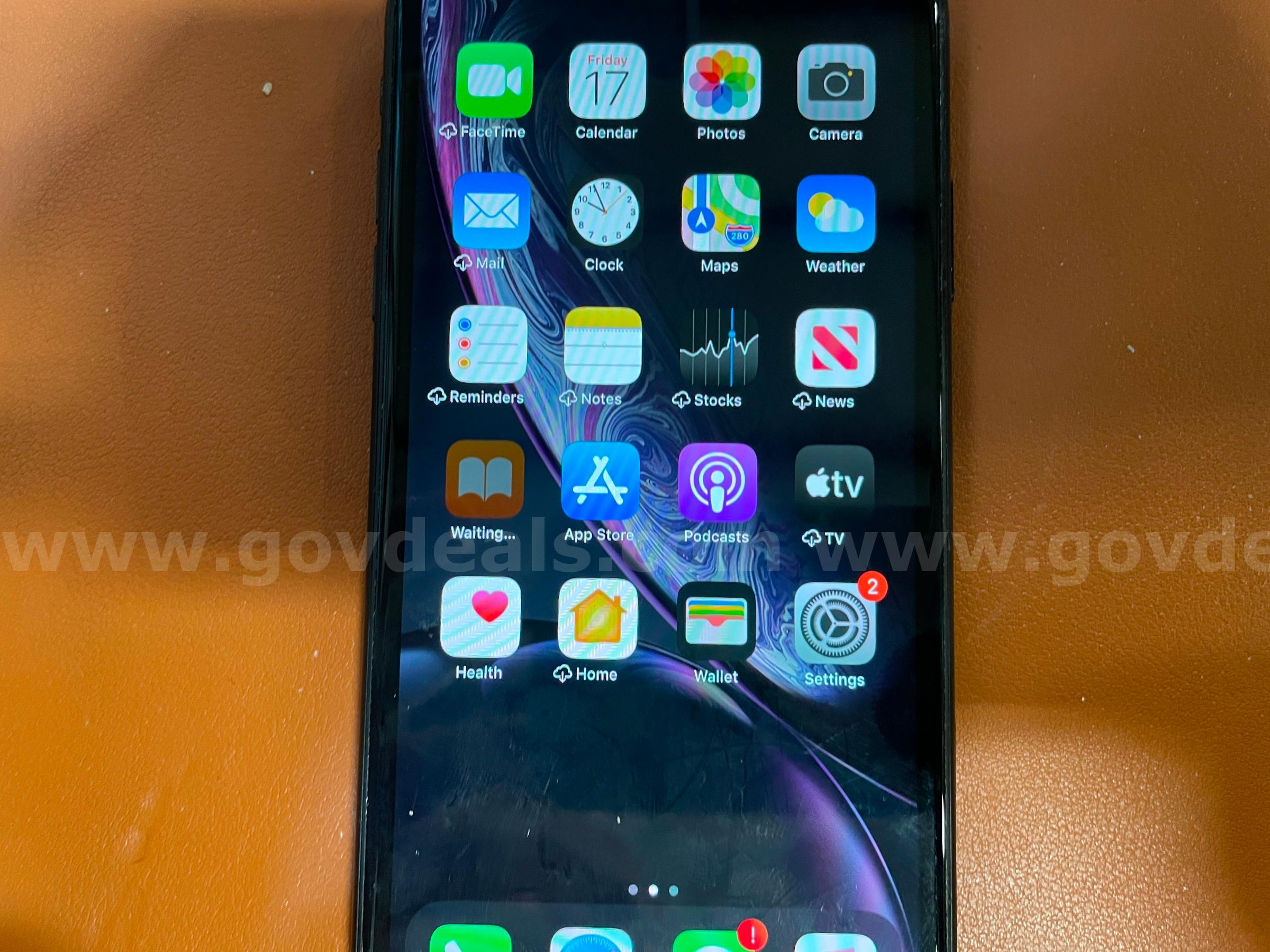 iPhone XR- Black- 128GB (ID# 46721) (D-Case) (No UPC) (10) Apple iPhone Government Surplus Auction - Photo #3