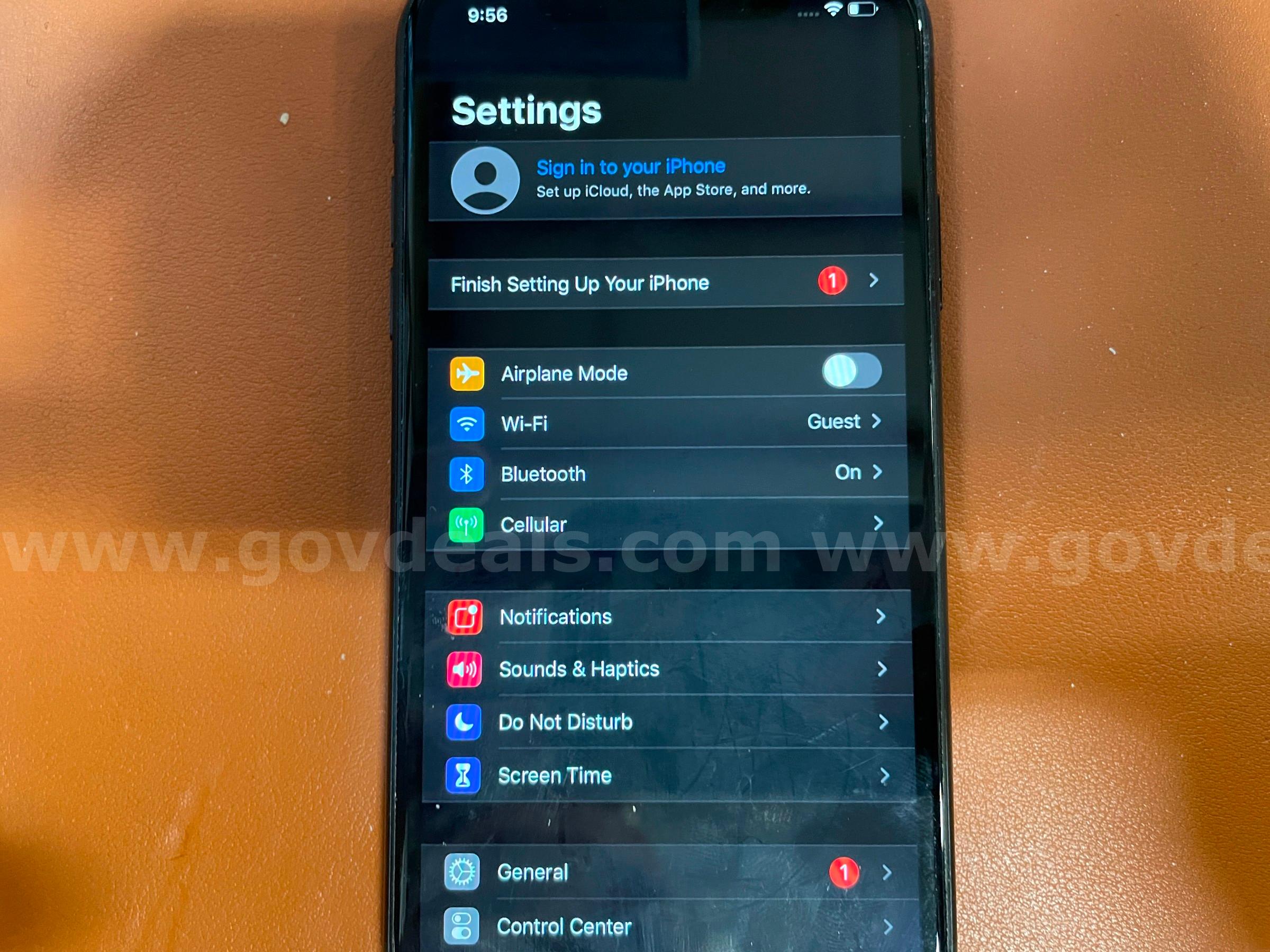 iPhone XR- Black- 128GB (ID# 46721) (D-Case) (No UPC) (10) Apple iPhone Government Surplus Auction - Photo #4