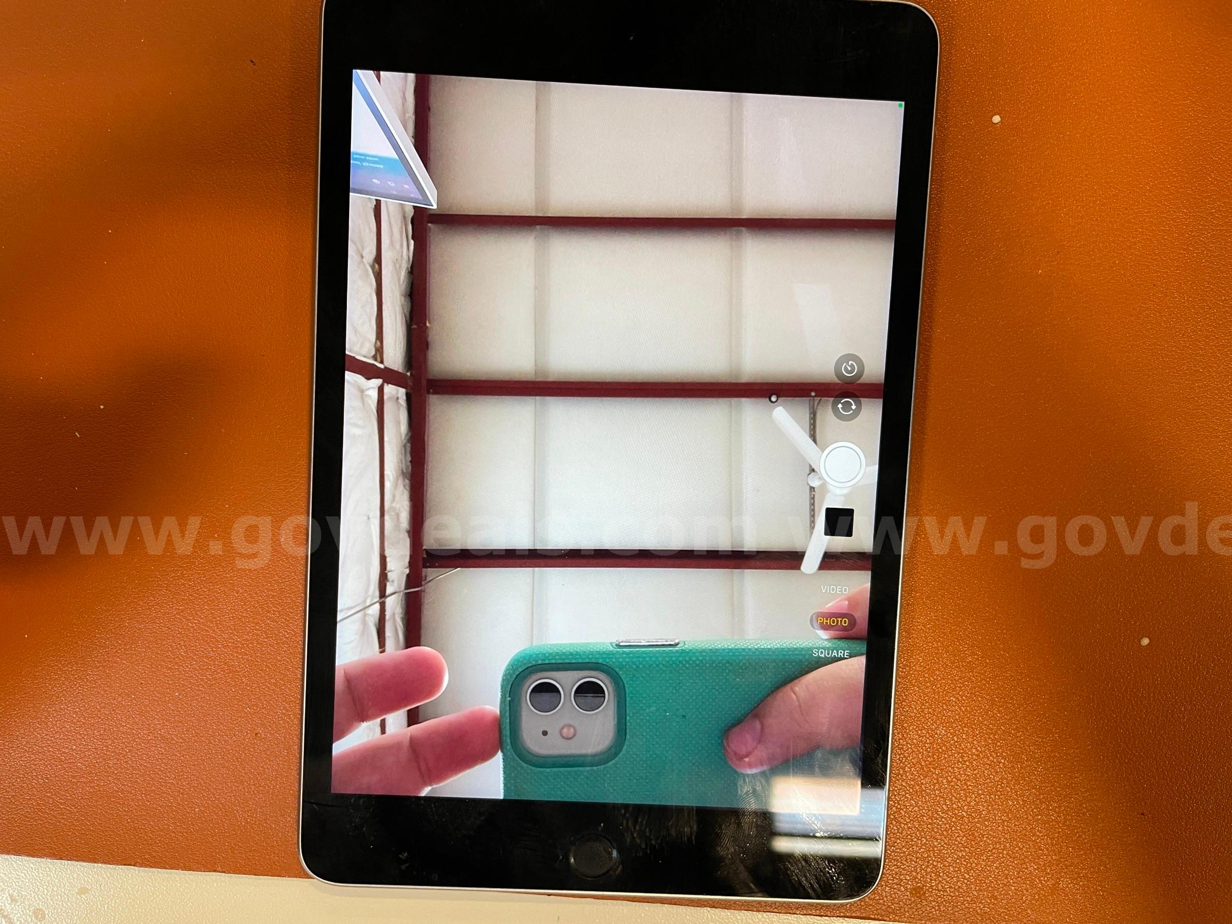 iPad Mini 4 | WiFi only | 32GB (ID# 47325 ) (D-Case) (NoUPC) Apple iPad Mini Government Surplus Auction - Photo #6