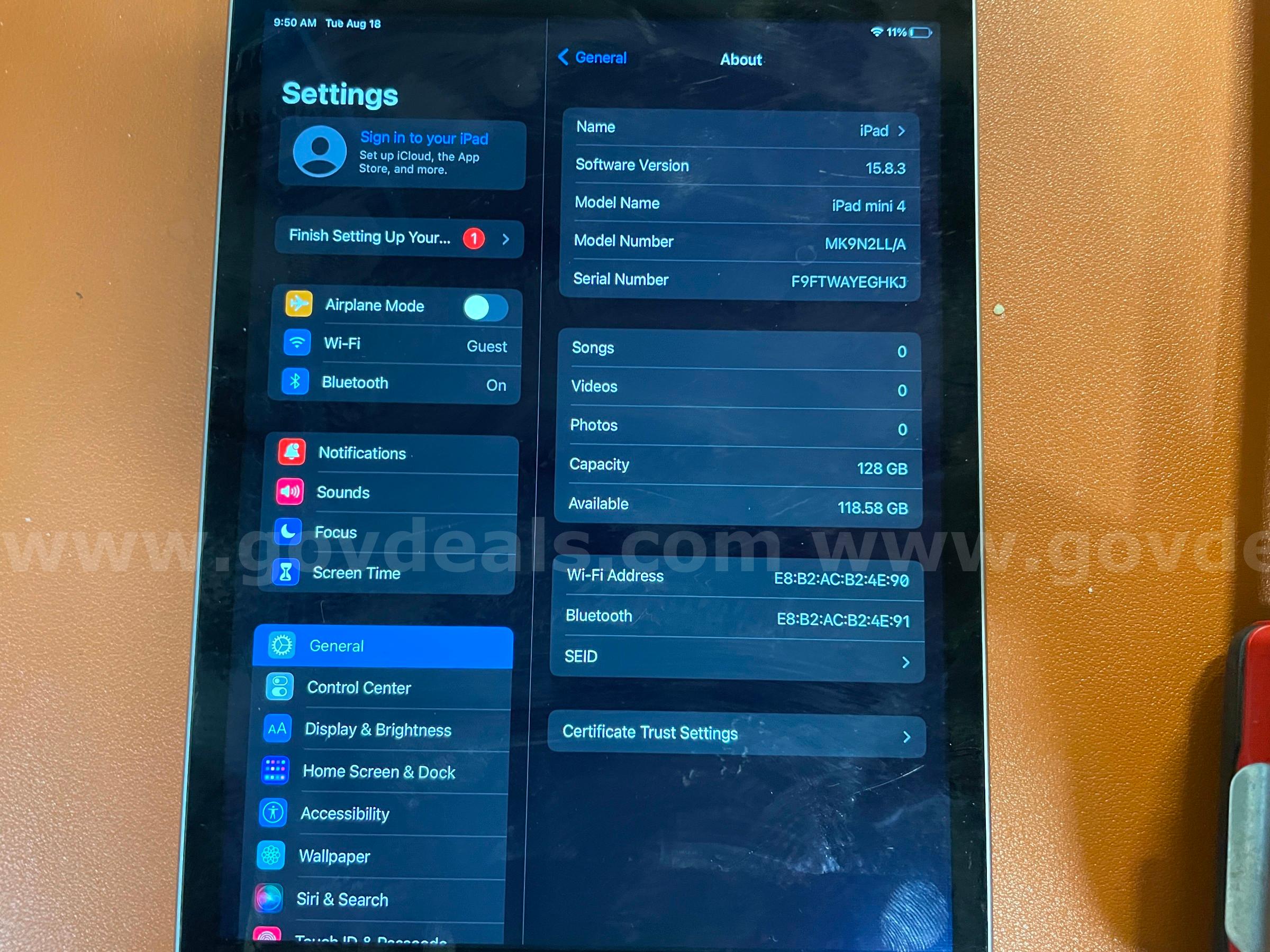 iPad Mini 4 | WiFi only | 128GB (ID# 47327) (D-Case) (NoUPC) Apple iPad Mini Government Surplus Auction - Photo #4