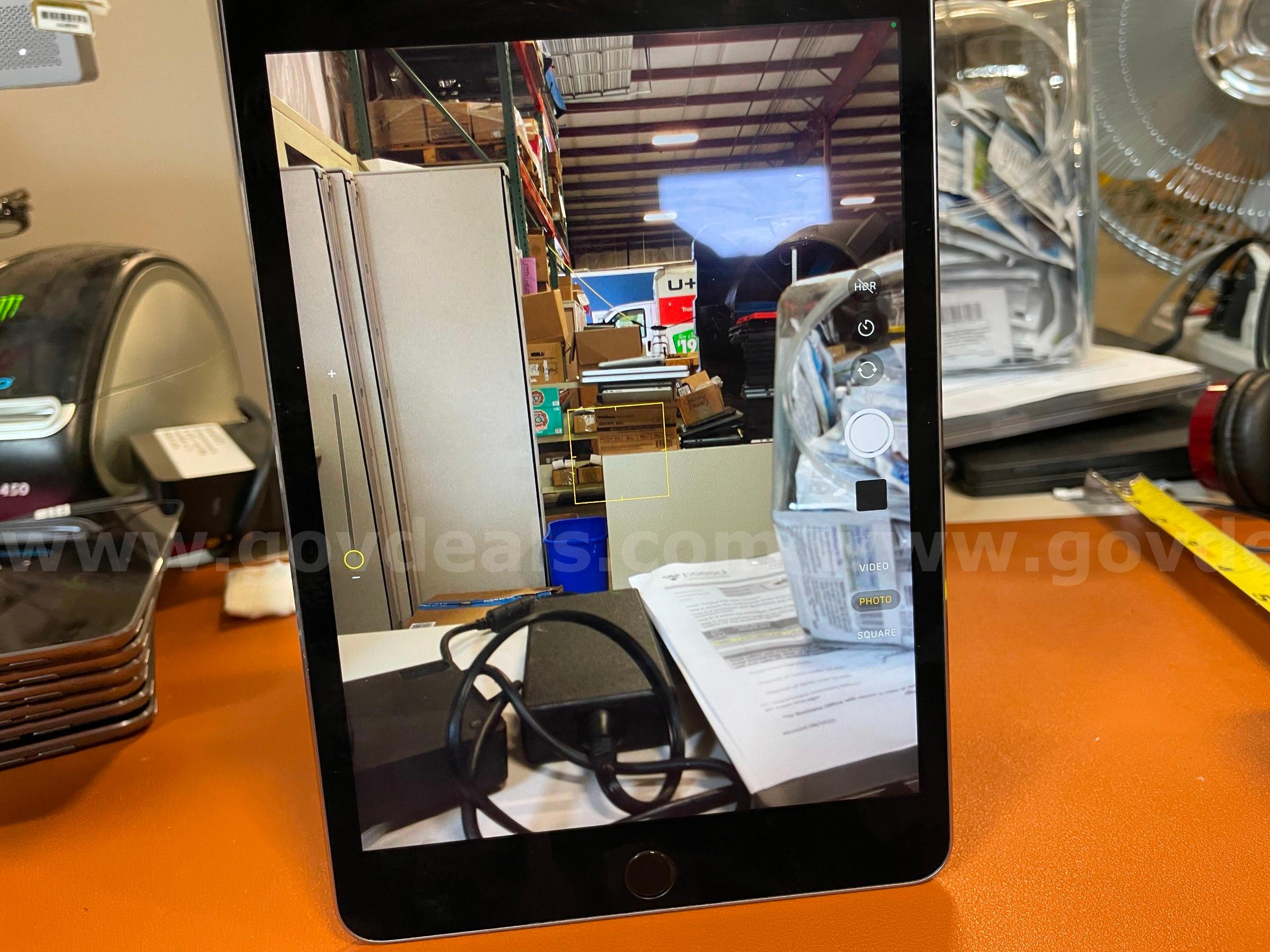 iPad Mini 4 | WiFi only | 128GB (ID# 47327) (D-Case) (NoUPC) Apple iPad Mini Government Surplus Auction - Photo #5
