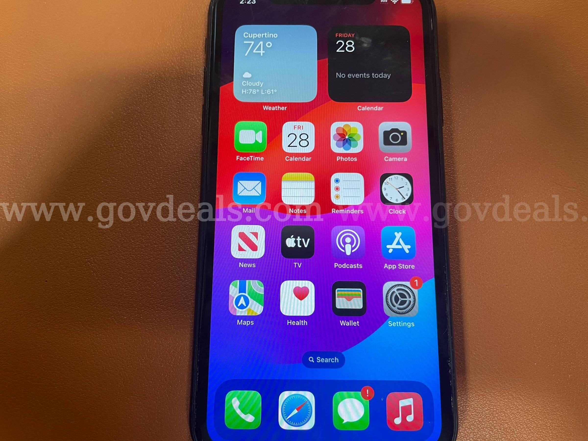 iPhone XR | 64GB | Black (ID# 47543) (D-Case) (NoUPC) Apple iPhone Government Surplus Auction - Photo #3