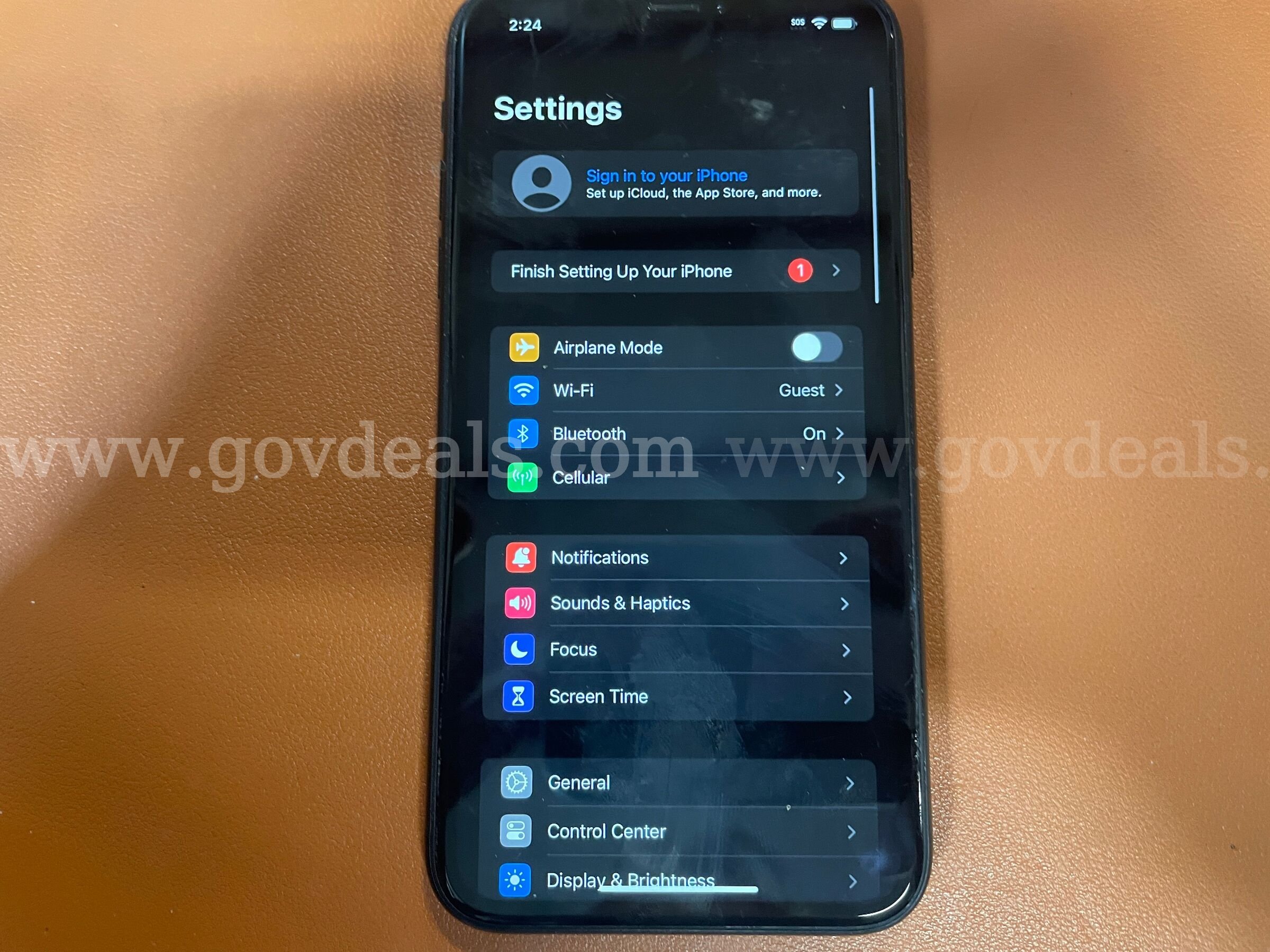 iPhone XR | 64GB | Black (ID# 47543) (D-Case) (NoUPC) Apple iPhone Government Surplus Auction - Photo #4