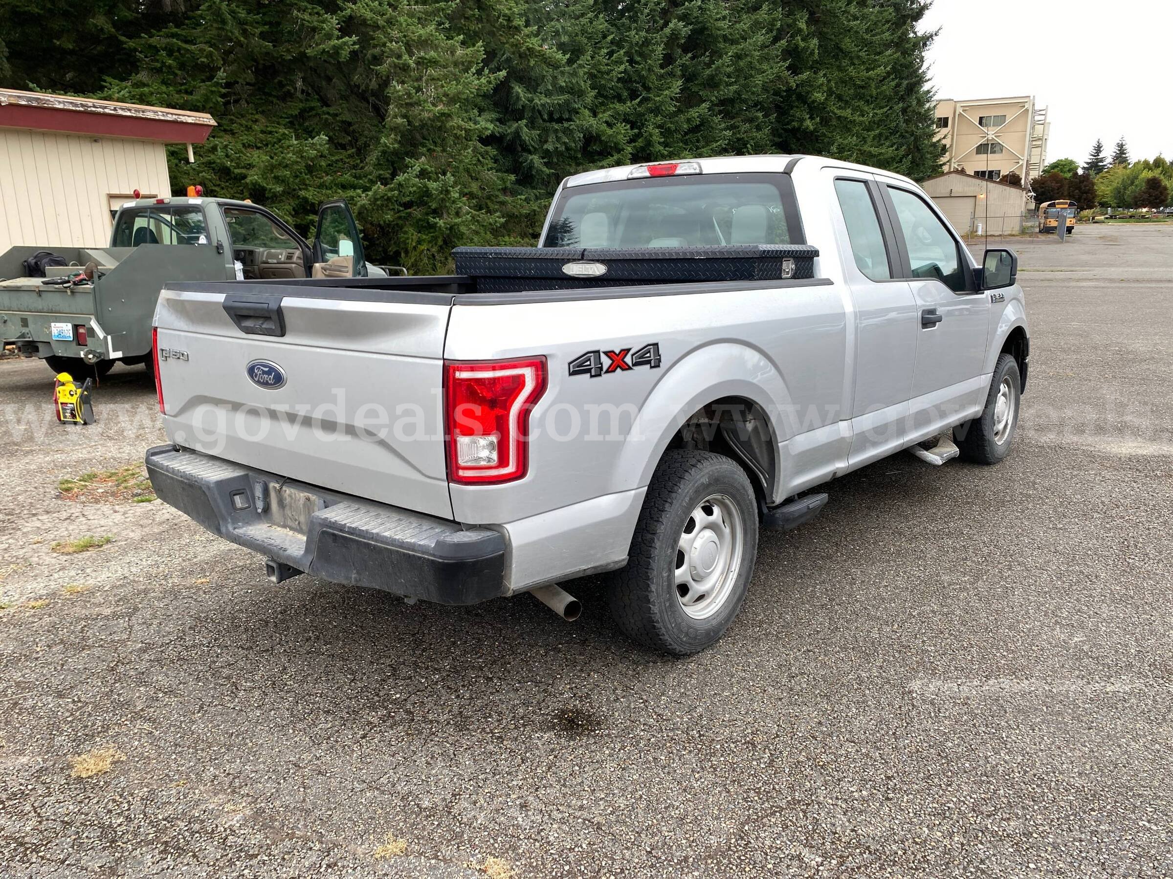 2017 Ford F-150 XL SuperCab 6.5-ft. Bed 4WD PU (ID #47563) (AVI) (26-2778) 179 Ford F-150 Government Surplus Auction - Photo #5