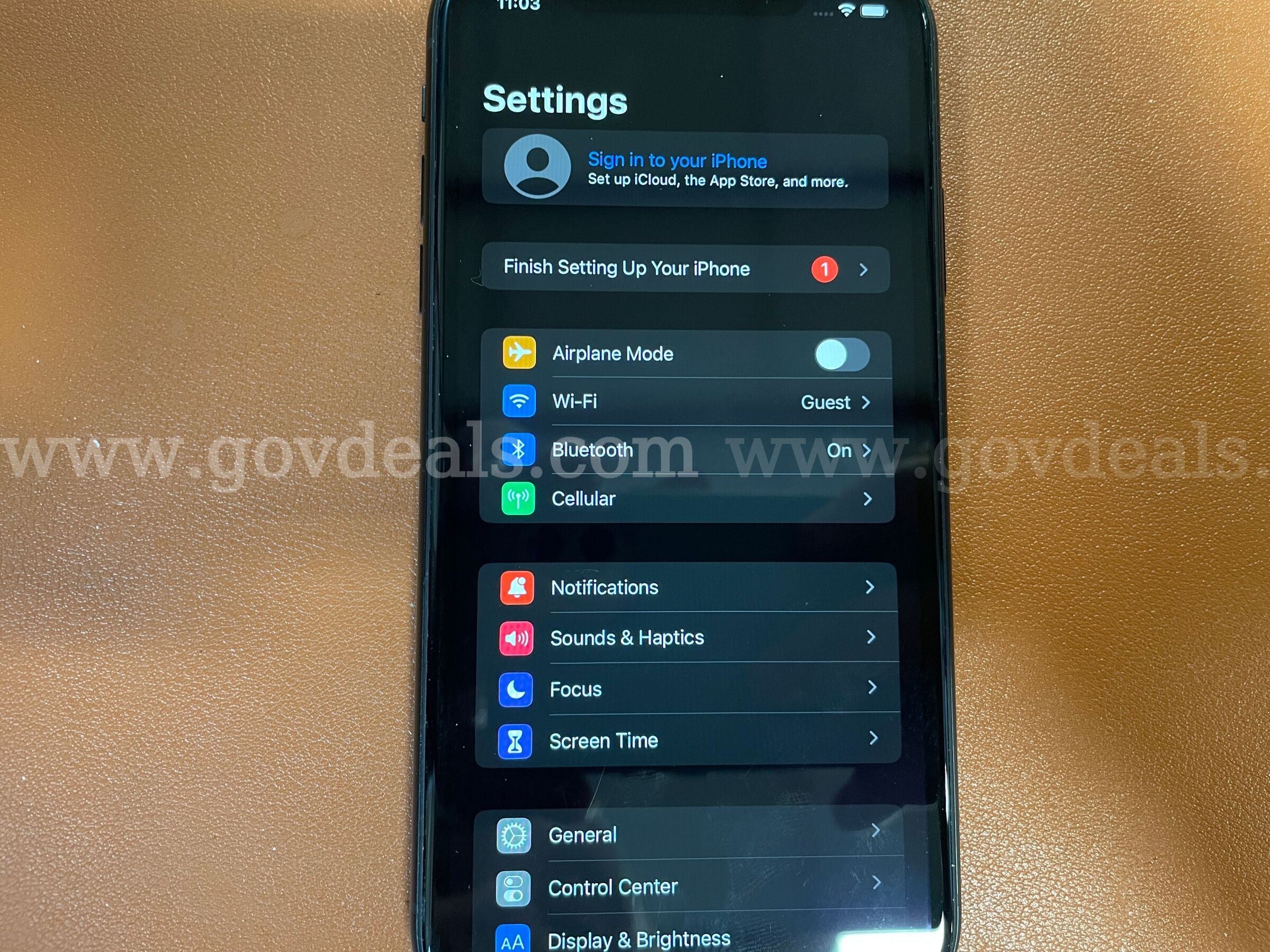 iPhone XR | 64GB | Black | SIM LOCKED (ID# 47564) (D-Case) (NoUPC) Apple iPhone Government Surplus Auction - Photo #4