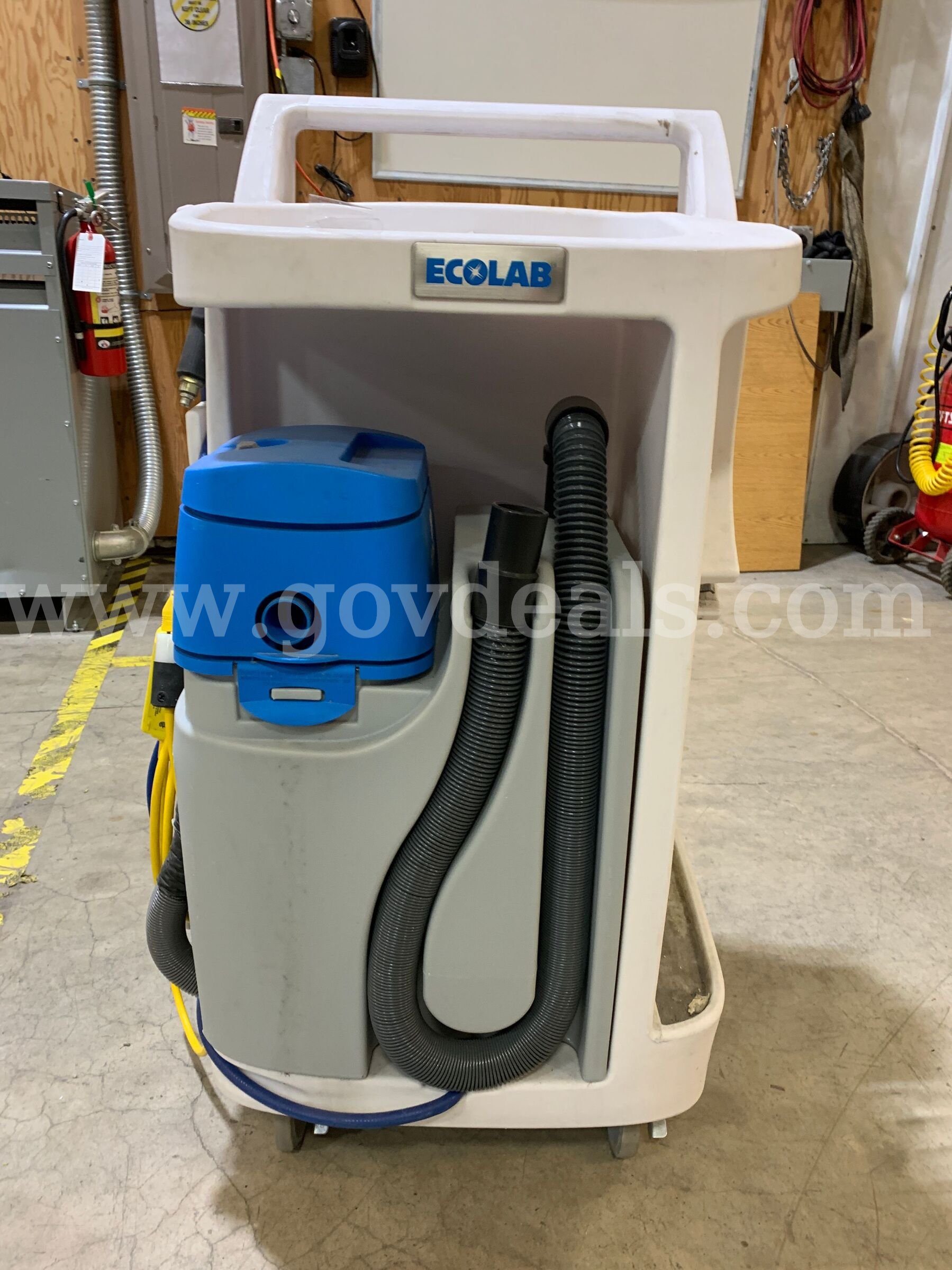 EcoLab Cleaning Caddy (ID #47573) (H6-1L) (26-2312-4) 54579 ECOLAB 2312 Government Surplus Auction - Photo #4